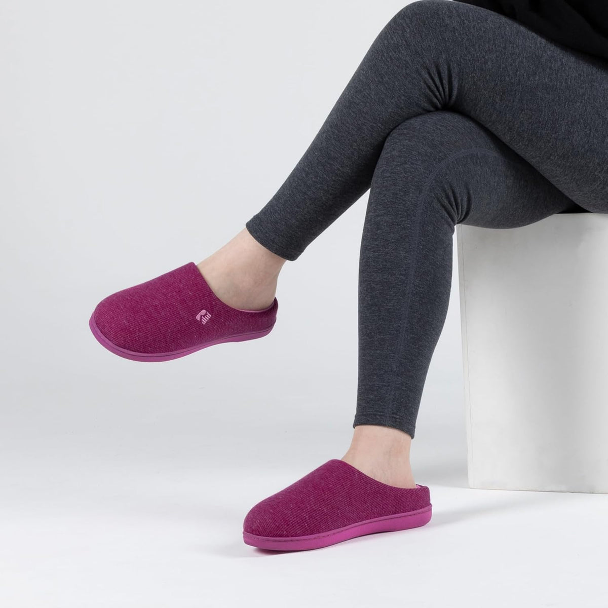 RockDove Women's Original Two-Tone Memory Foam Slipper