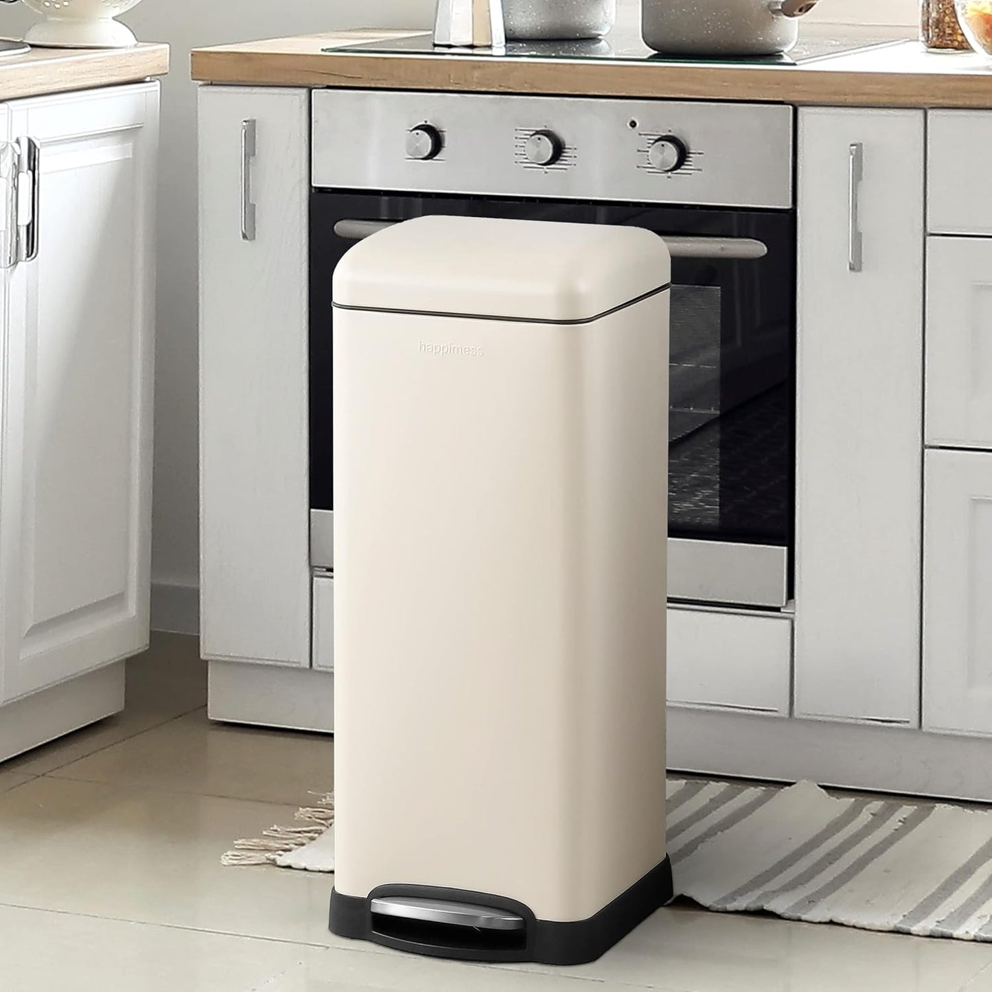 happimess HPM1007F Betty Retro 8-Gallon Step-Open Trash Can with Soft-Close Lid, Fingerprint