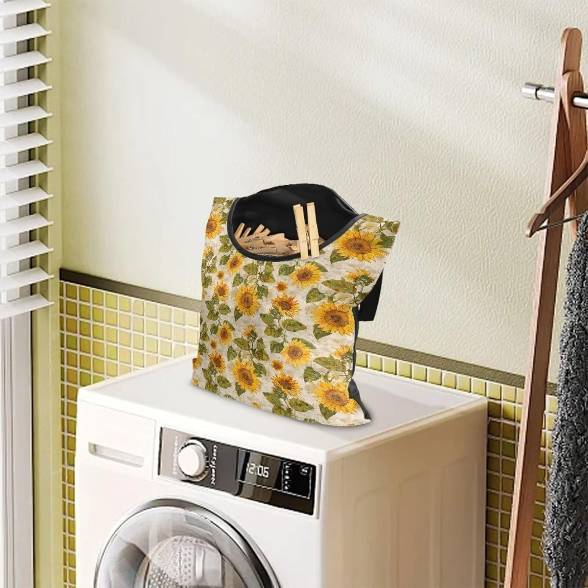 Sunflower Clothespin Organizer Bag with Hanging Hook Waterproof Clothes Pin Storage with Large