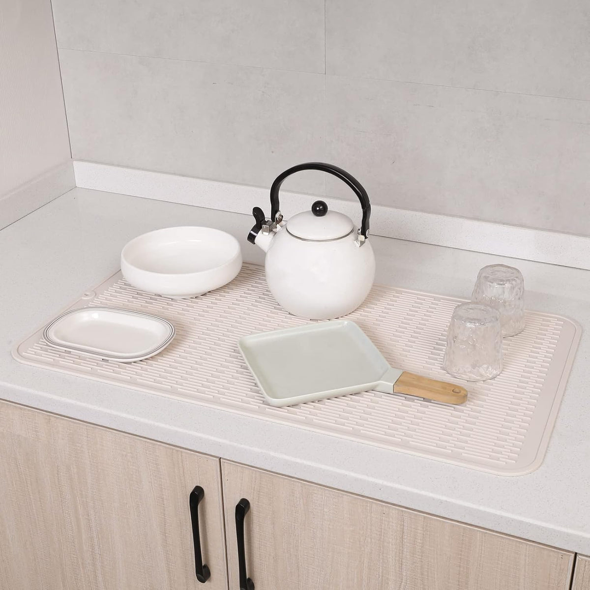 Silicone Dish Drying Mat for Multiple Usage,Easy clean,Eco-friendly,Heat-resistant Silicone Mat for