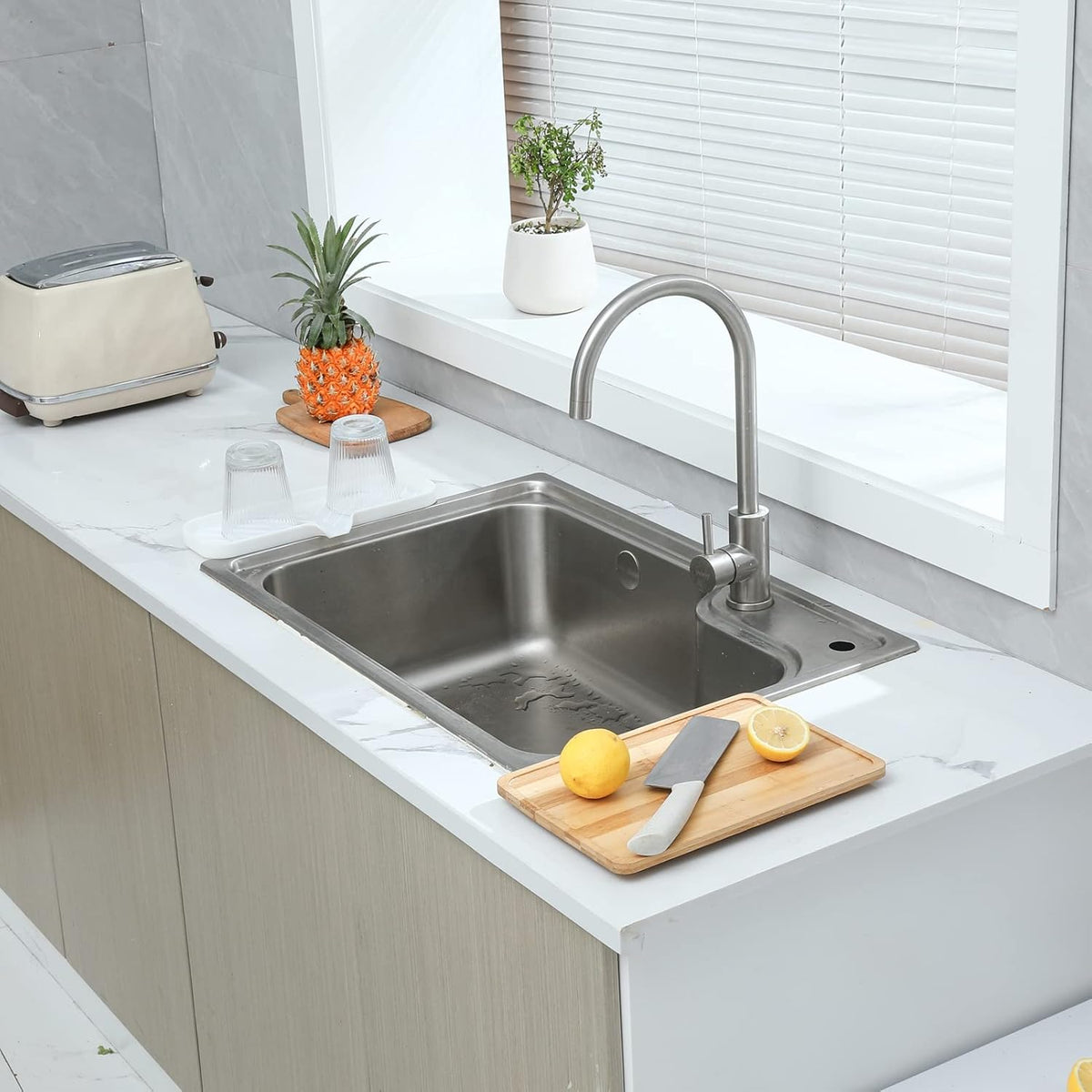 Silicone Bathroom Soap Dishes with Drain Spout-Bathroom and Kitchen Sink Organizer,Sponge