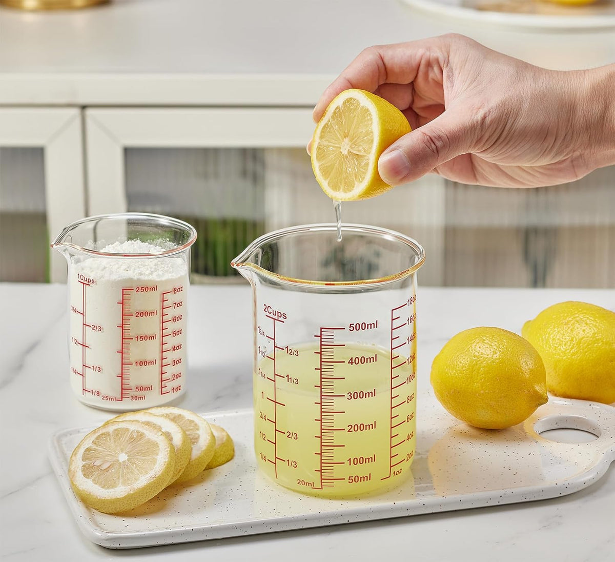 High Borosilicate Glass Measuring Cup-V-Shaped Spout，Glass Measuring Beaker for Kitchen or