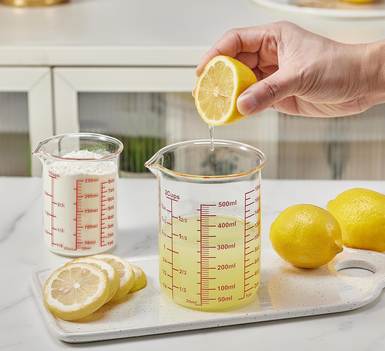 High Borosilicate Glass Measuring Cup-V-Shaped Spout，Glass Measuring Beaker for Kitchen or