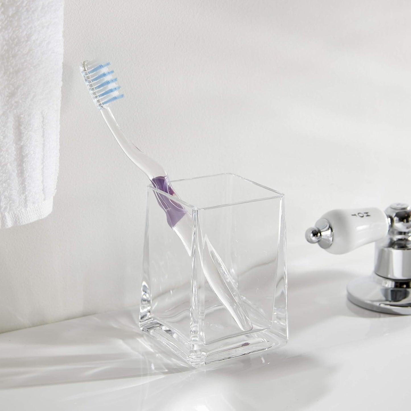 Huang Acrylic Clear Square Tapered Bathroom Toothbrush Holder/Tumbler | Easy to Clean Durable
