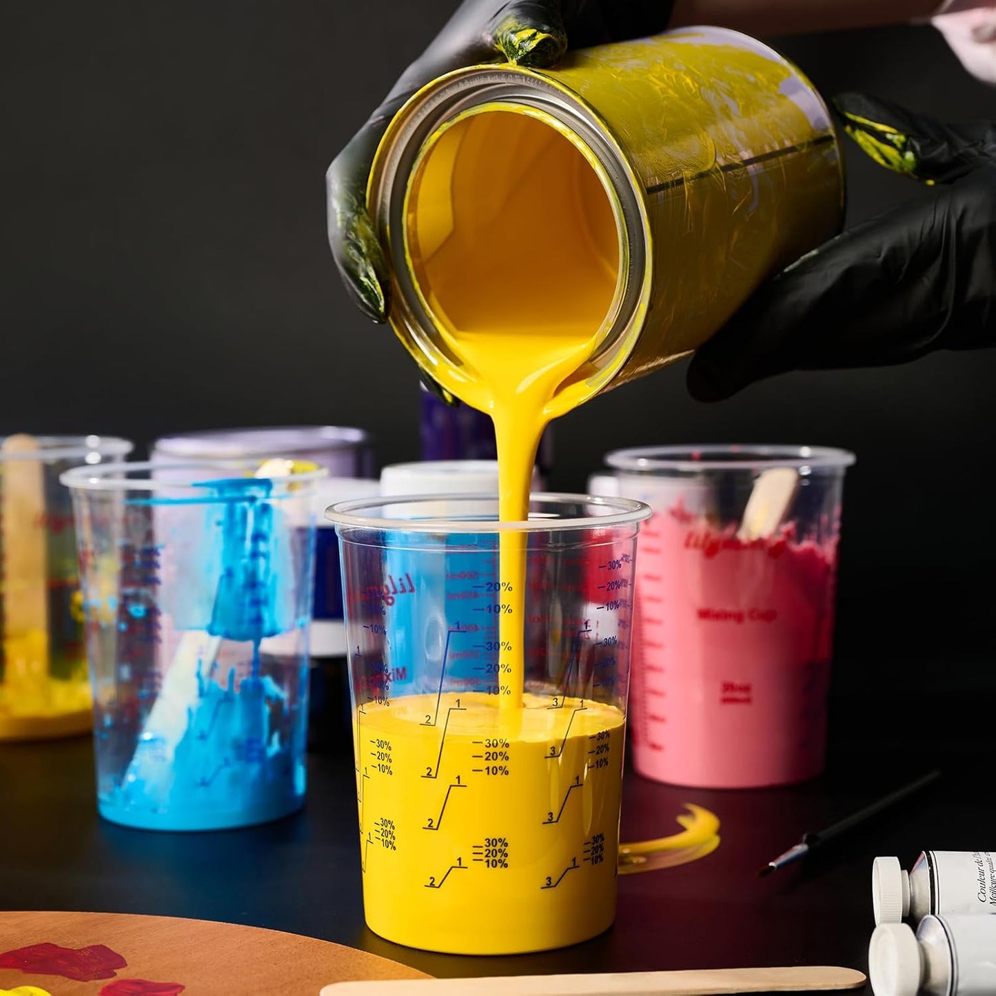 100 Pack Plastic Mixing Cups, 20 oz (600ml), Disposable Measuring Cups with 50 Wooden Mixing