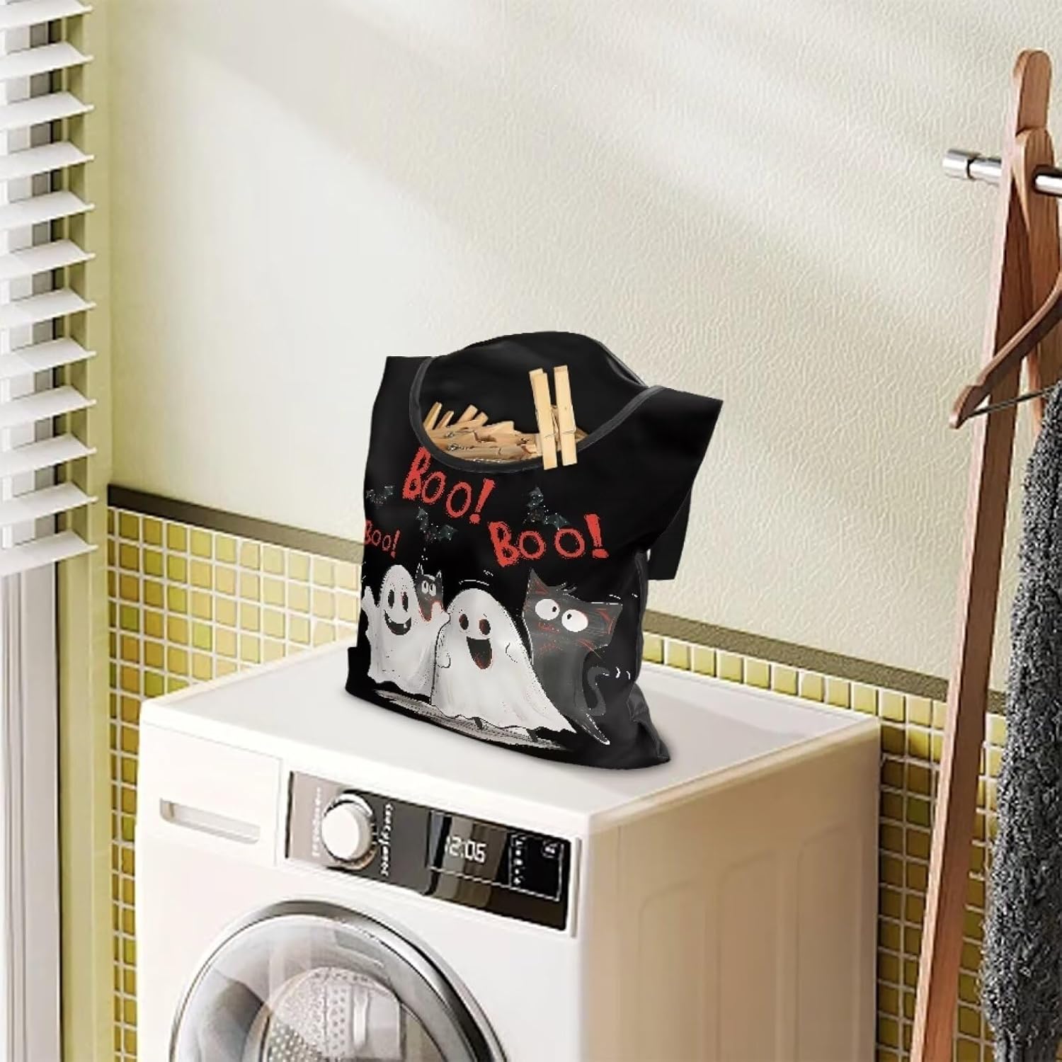 Cute Ghost Clothespin Bag Laundry Hanging Storage Organizer with Rope Clothespin Holder with an