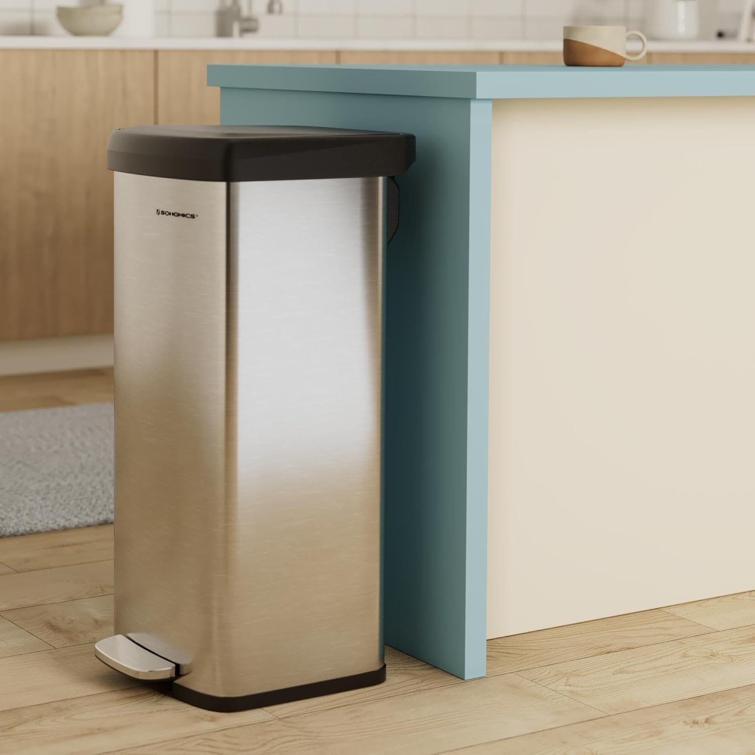 SONGMICS Kitchen Trash Can, 18-Gallon Stainless Steel Garbage Can, with Stay-Open Lid and Step-on
