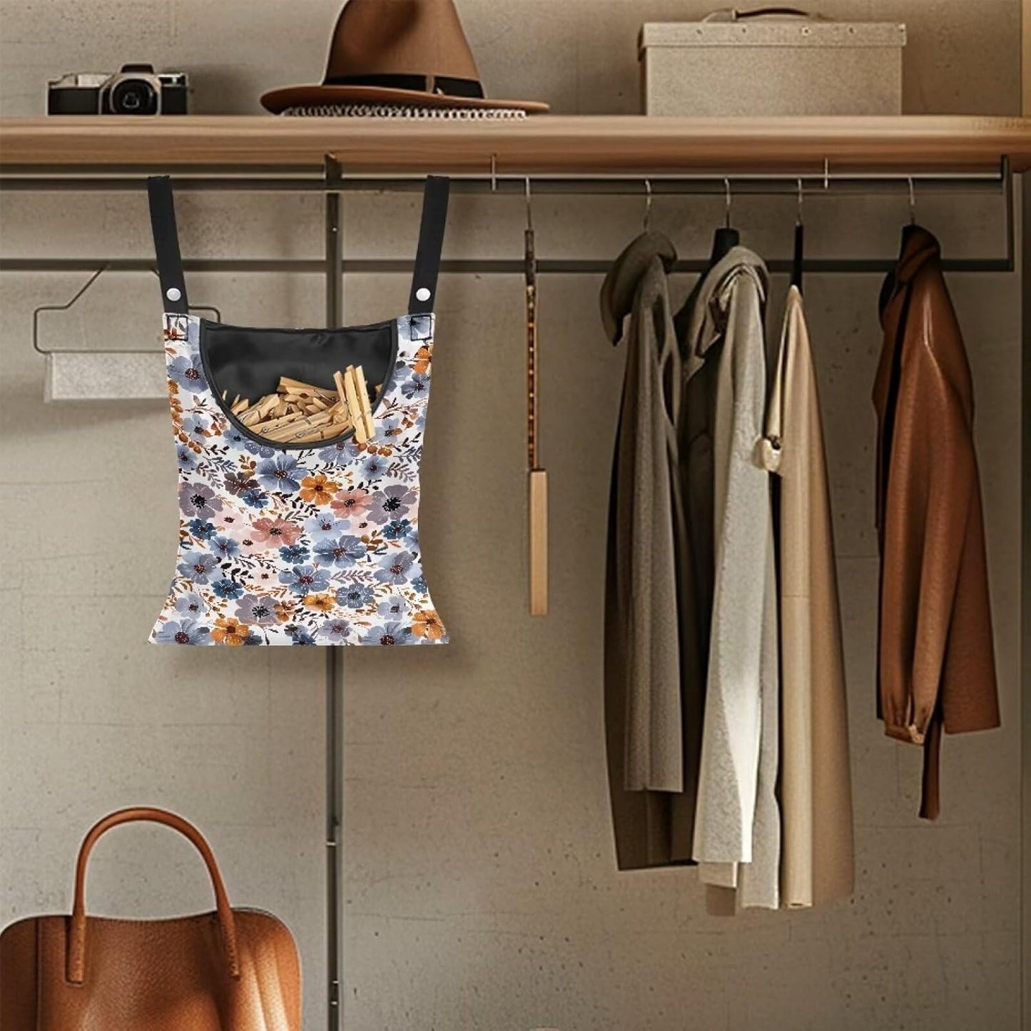 Blue Flowers Clothespin Organizer Bag Hanging Laundry Bag Portable Clothespin Storage with Hanger