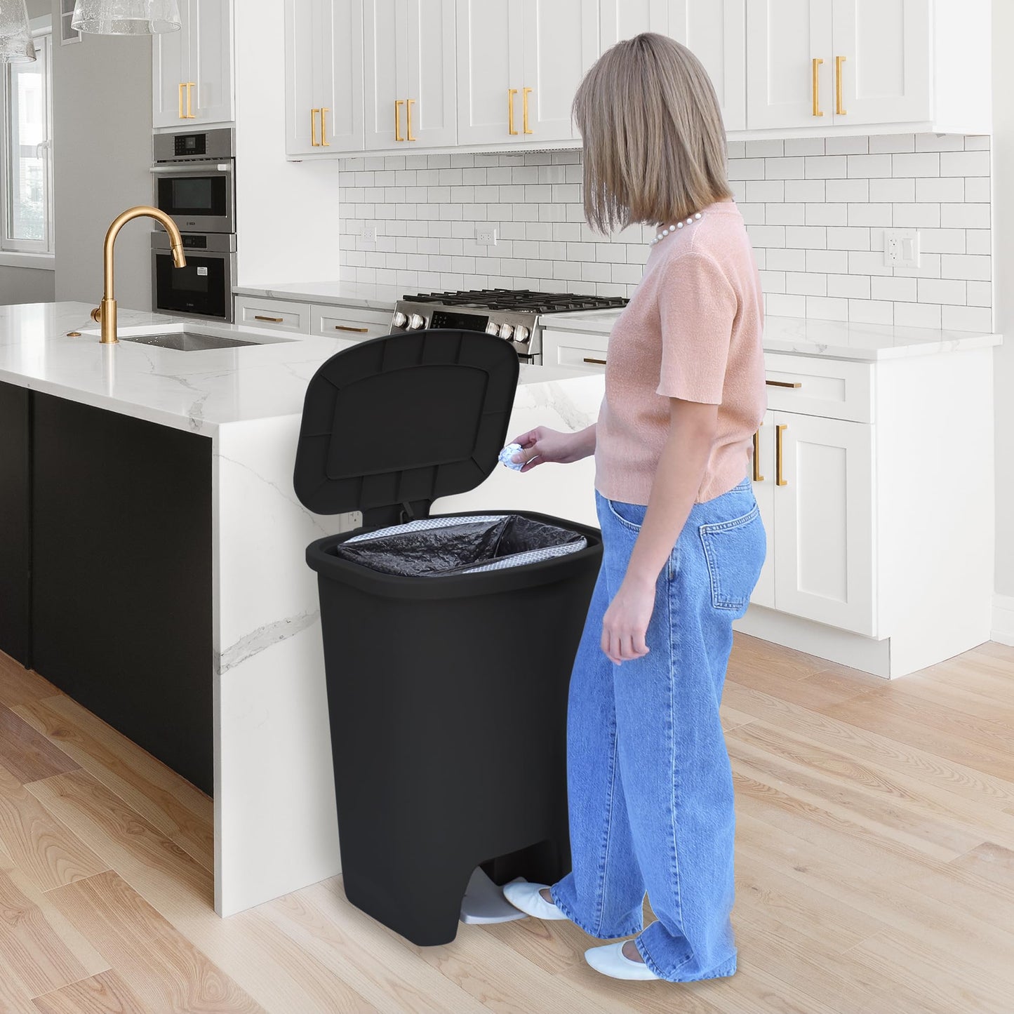 Glad Trash Can with Clorox Odor Protection | Plastic Bin, 20 Gal, Black