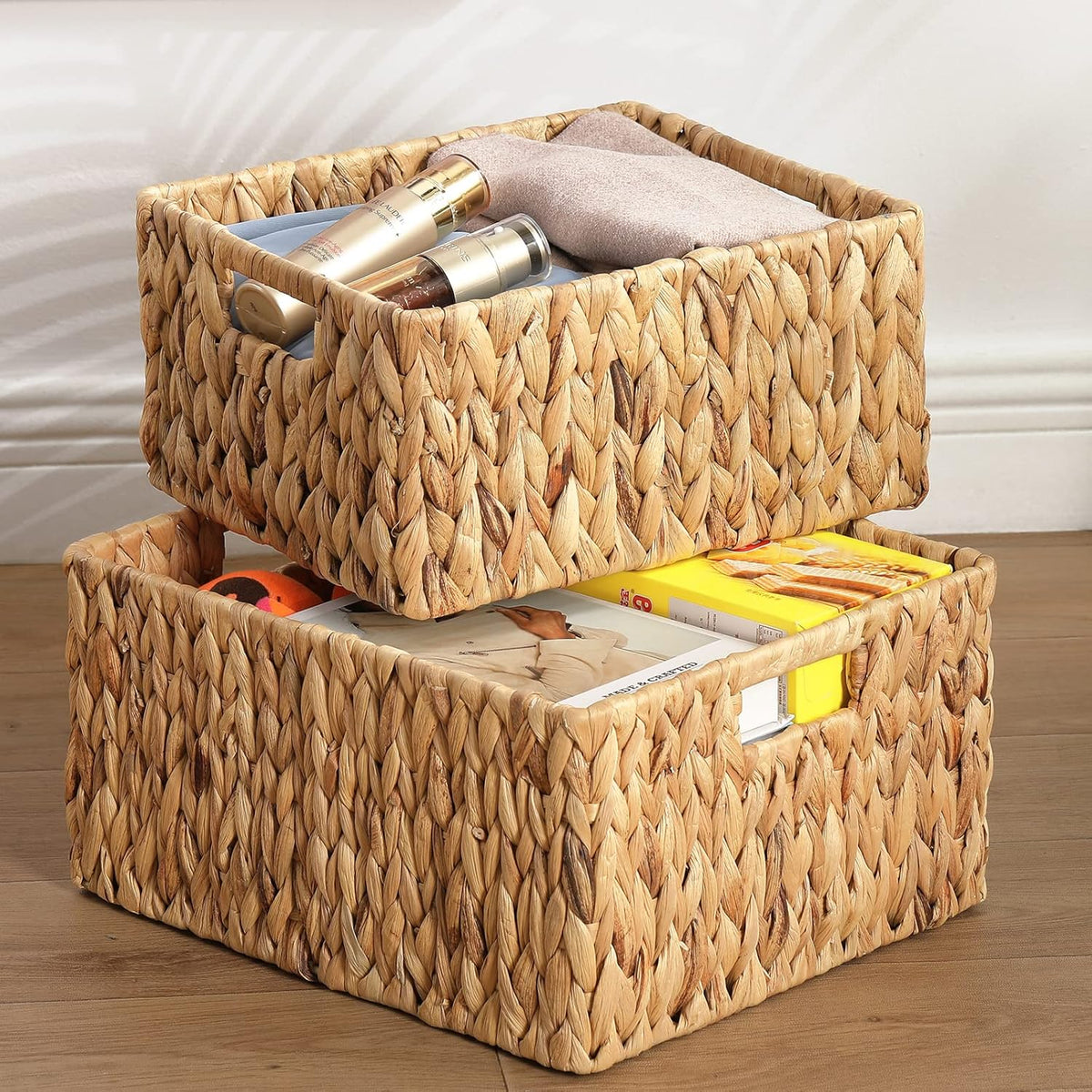 HOONEX Water Hyacinth Storage Baskets, Wicker Baskets for Organizing, Hand Woven Baskets with Carry