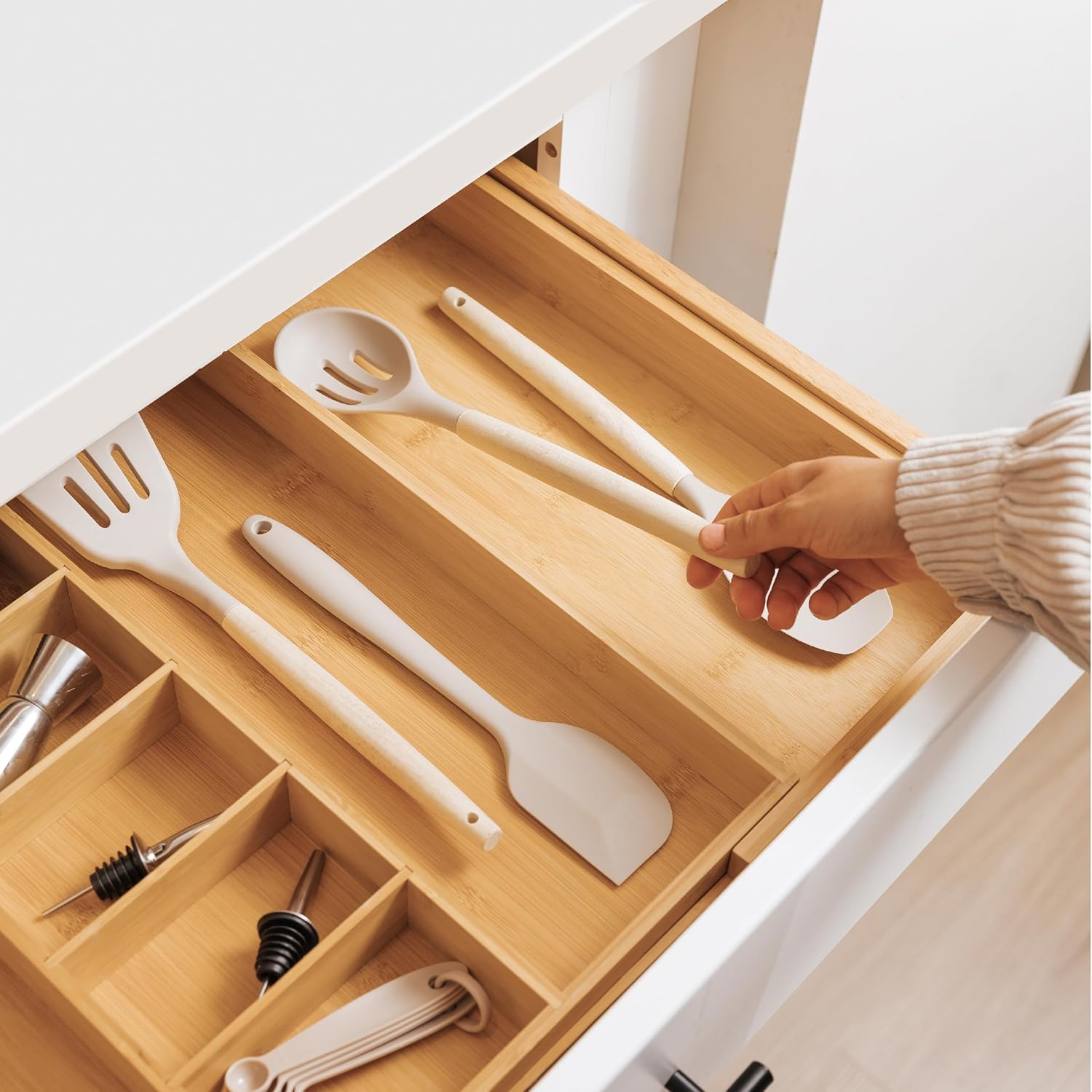 KitchenEdge Adjustable Kitchen Drawer Organizer for Utensils and Junk, Food-Safe Contract Grade