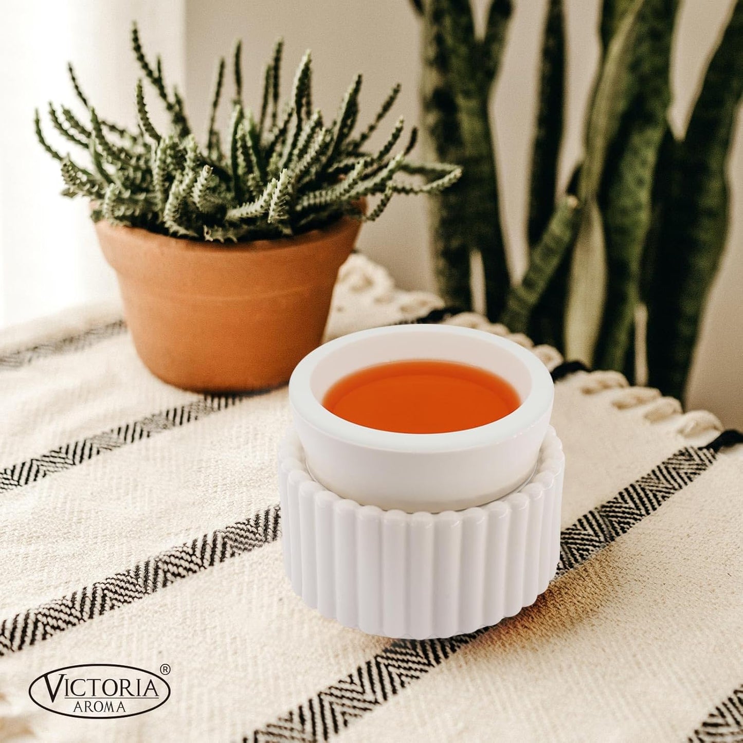 Ceramic Wax Melt Warmer with 1 pc Silicone Dish Candle Warmer for Scented Wax Electric Fragrance