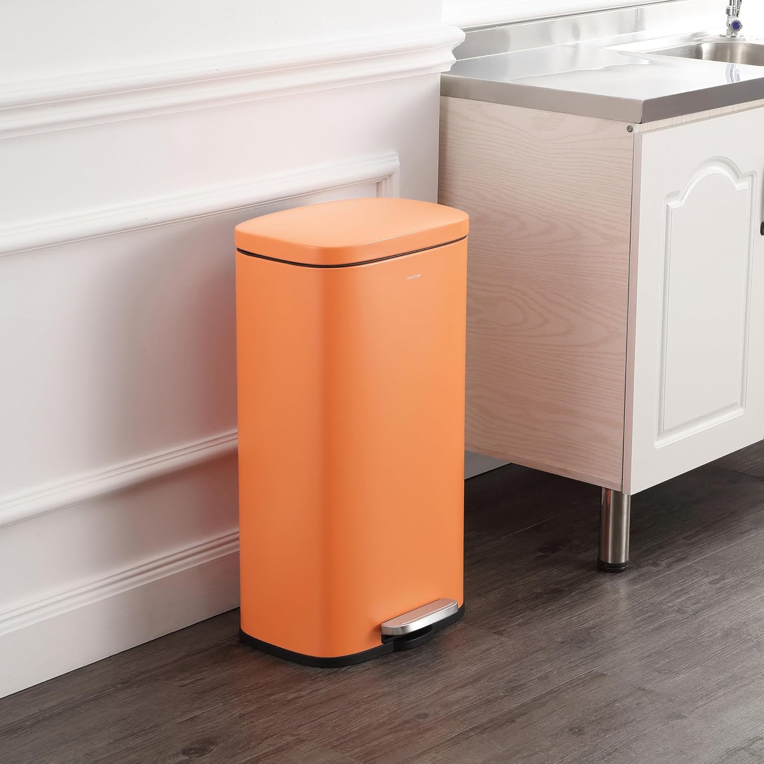 happimess HPM1011K Curtis 8-Gallon Step-Open Trash Can, Carrot Cake,with Soft-Close Lid