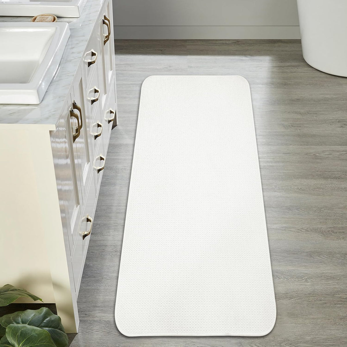 Bath Mat,Ultra Thin Bathroom Runner Rugs,Large Bath Mats for Bathroom,Quick Dry,Non-Slip,Machine