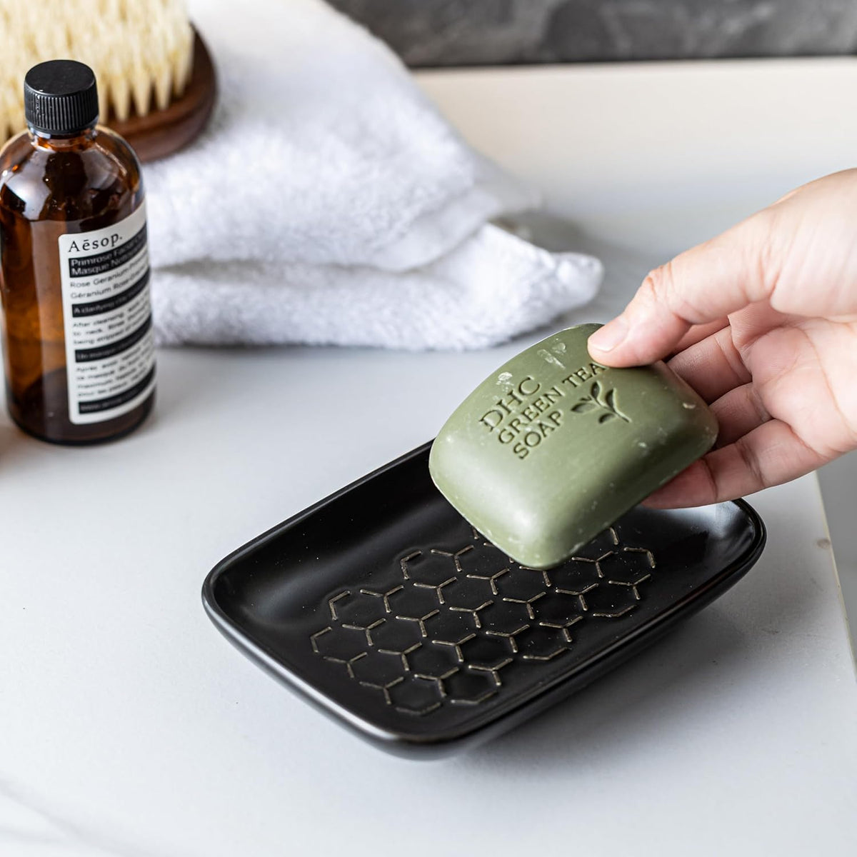 Gomakren Soap Dish for Shower, Bar Soap Holder, Ceramic Soap Dishes for Bar Soap, Halloween Sponge