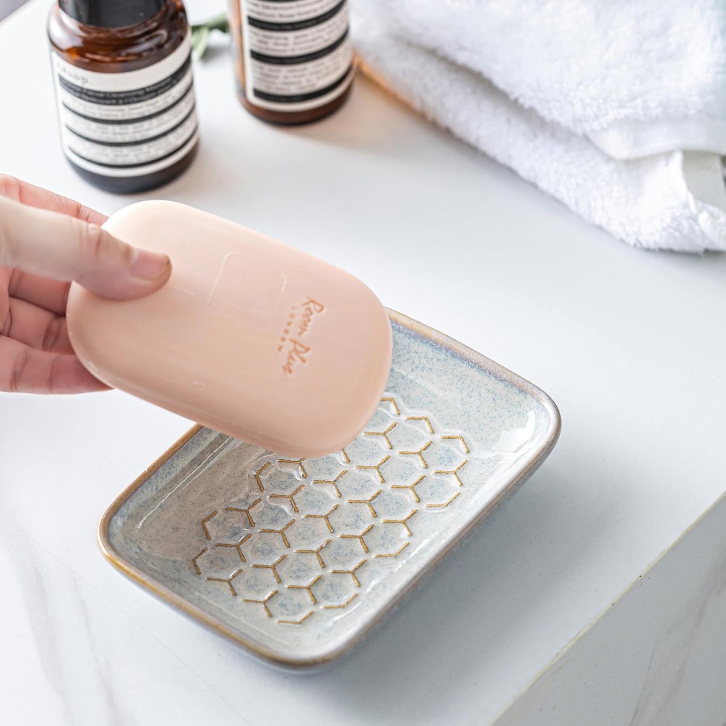 Gomakren Soap Dish for Shower, Bar Soap Holder, Ceramic Soap Dishes for Bar Soap, Sponge Holder