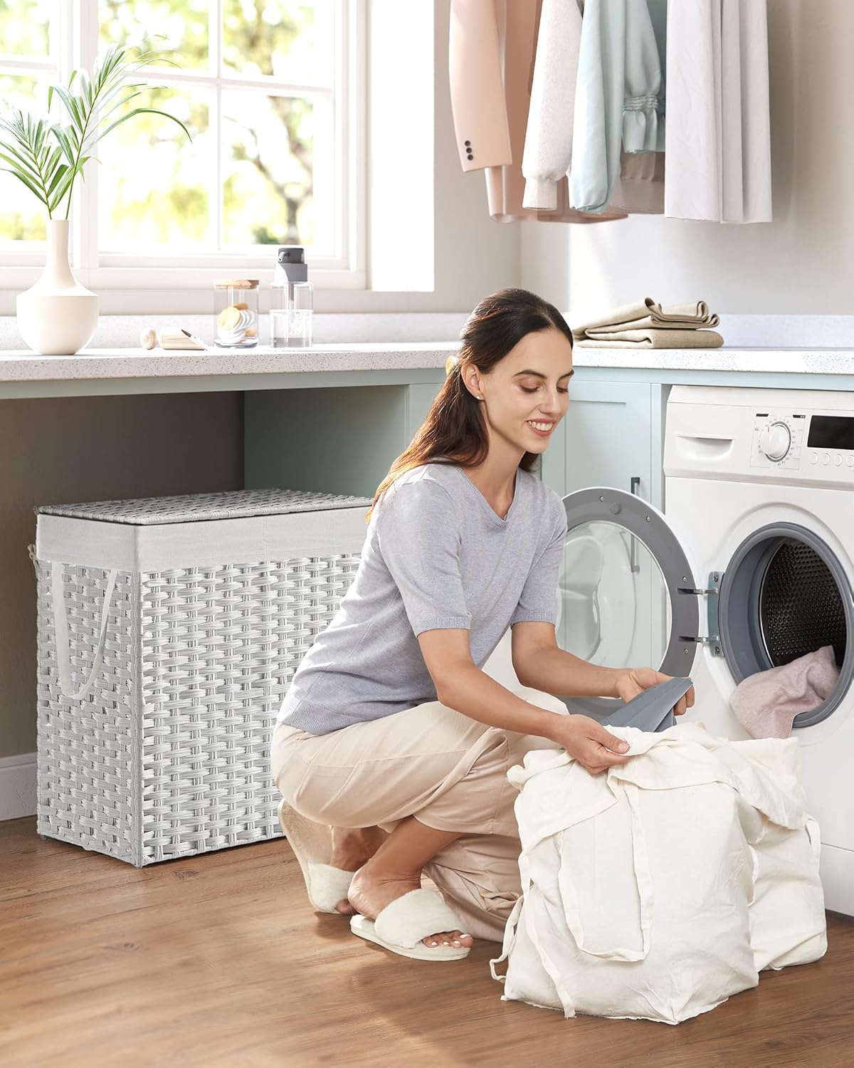 SONGMICS Laundry Hamper with Lid, 110L Clothes Hamper with 2 Removable Liner Bags, 6 Mesh Bags