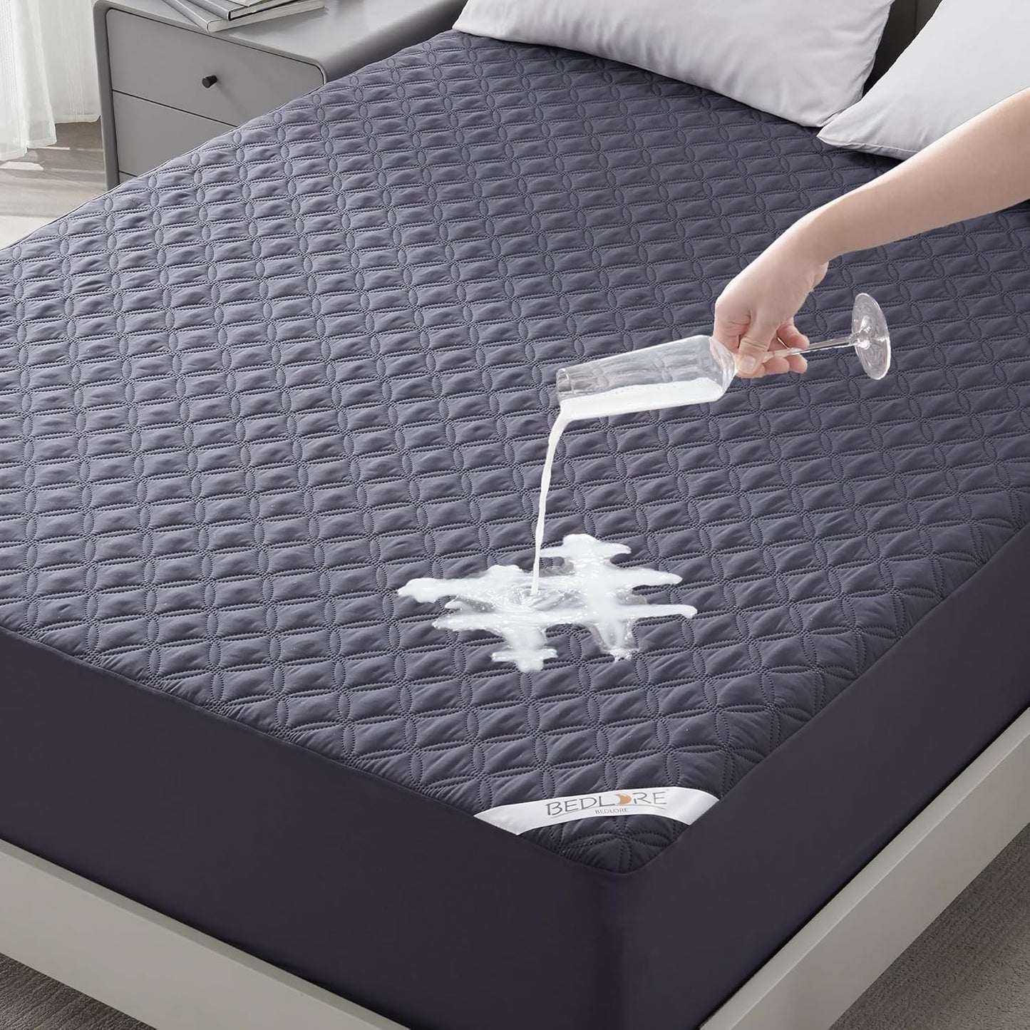 BEDLORE Waterproof Mattress Protector, King Size Noiseless Mattress Pad with Deep Pocket 6"-18"