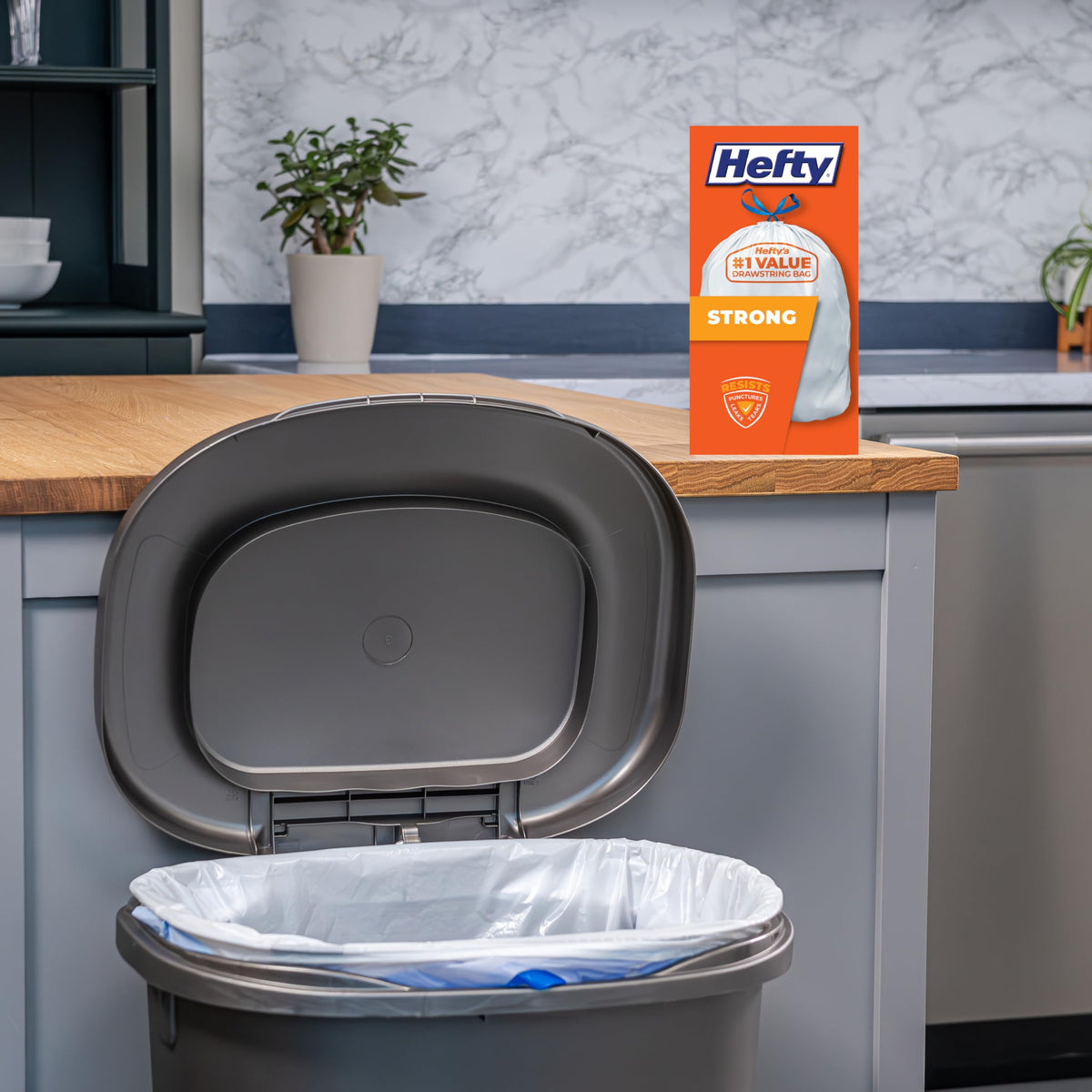 Hefty Strong 13G Tall Kitchen Trash Bags, White, Unscented, 120ct