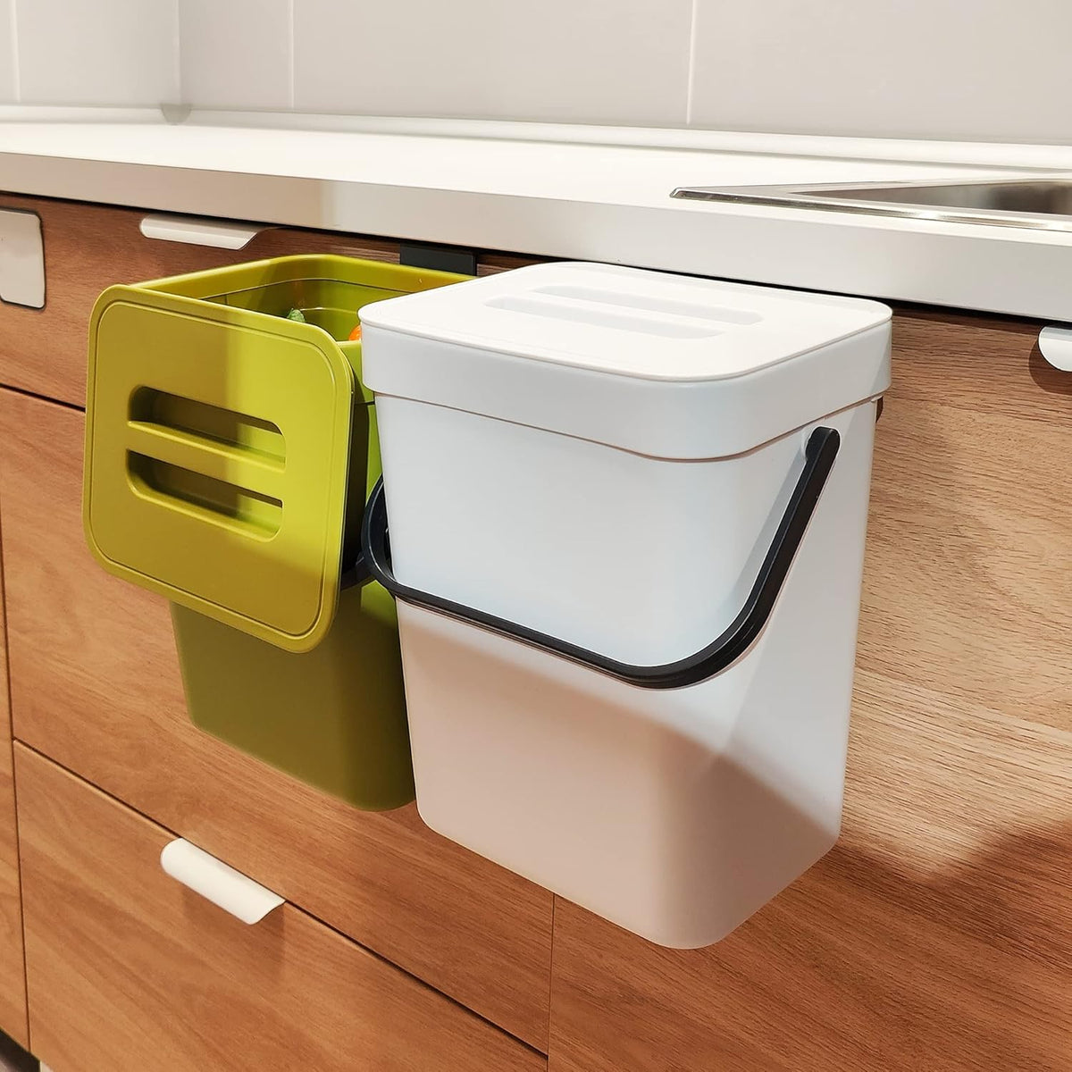 stonespace Hanging Small Trash Can with Lid Under Sink for Kitchen，1.3 Gallon/ 5L Mountable Compost