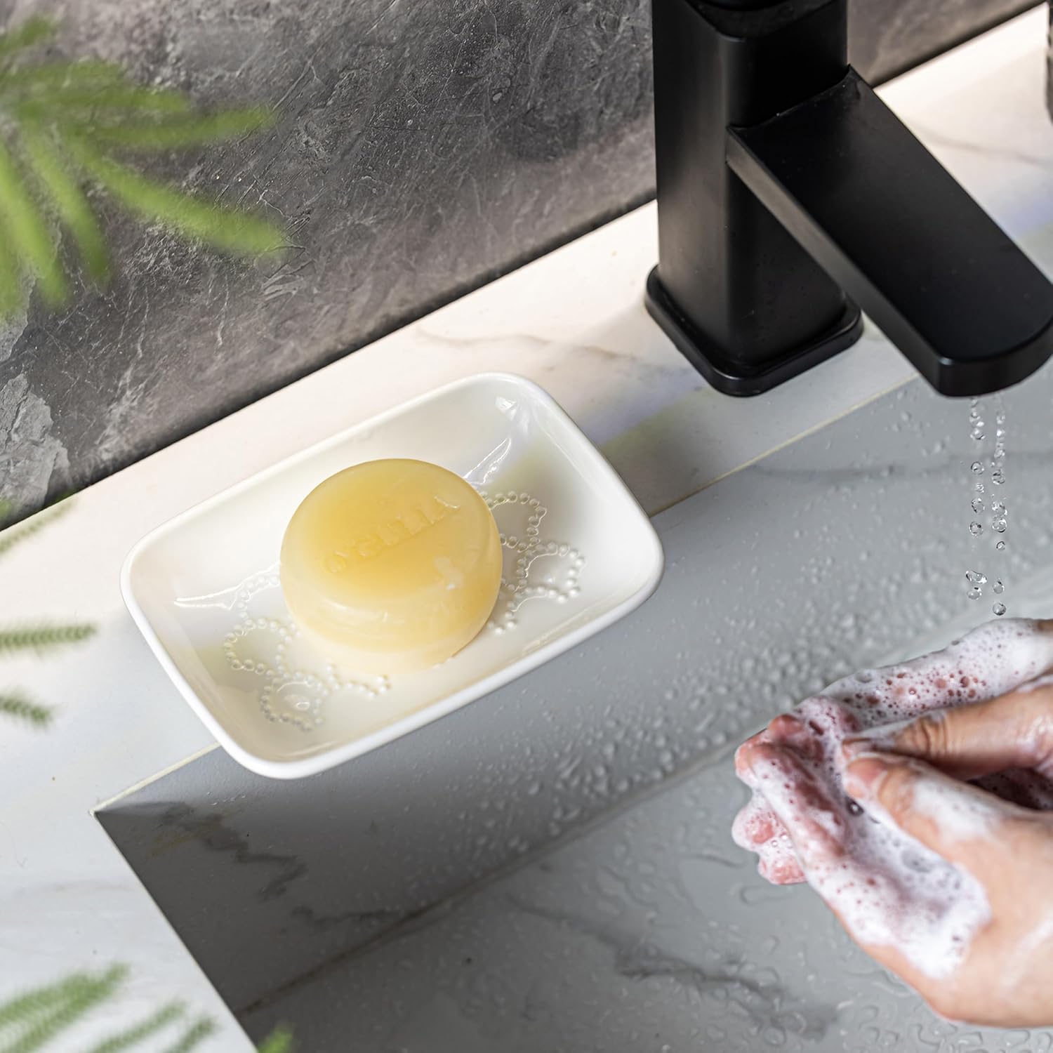 Gomakren Soap Dish for Shower, Ceramic Soap Dishes for Bar Soap Sponge, Shower Soap Holder Saver