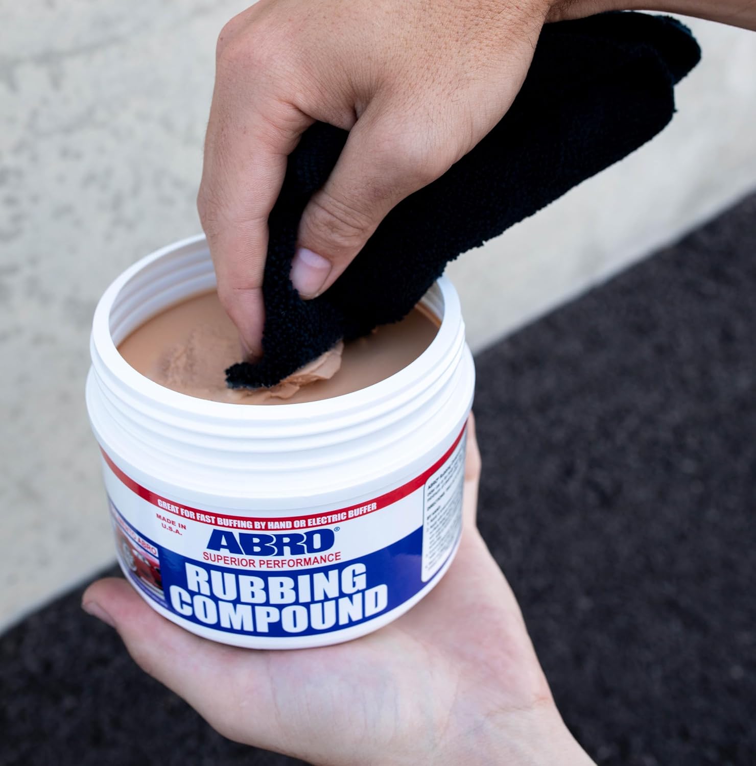 ABRO Superior Performance Rubbing Compound, 32 oz., Buffing Compound for Oxidized Finishes, Smooth