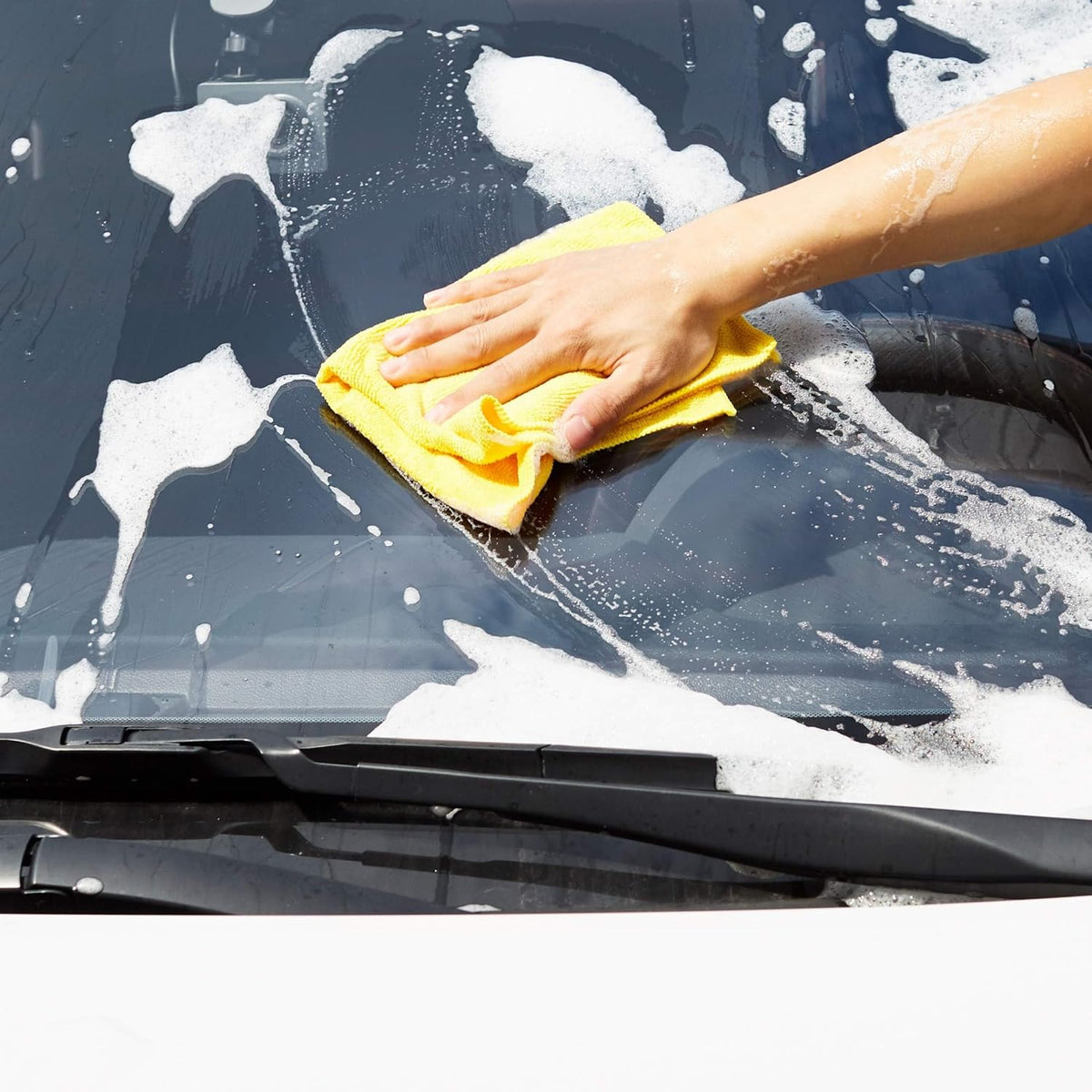 Amazon Basics Microfiber Cleaning Cloths, Ultra Absorbent, Lint Free, Streak Free, Non-Abrasive