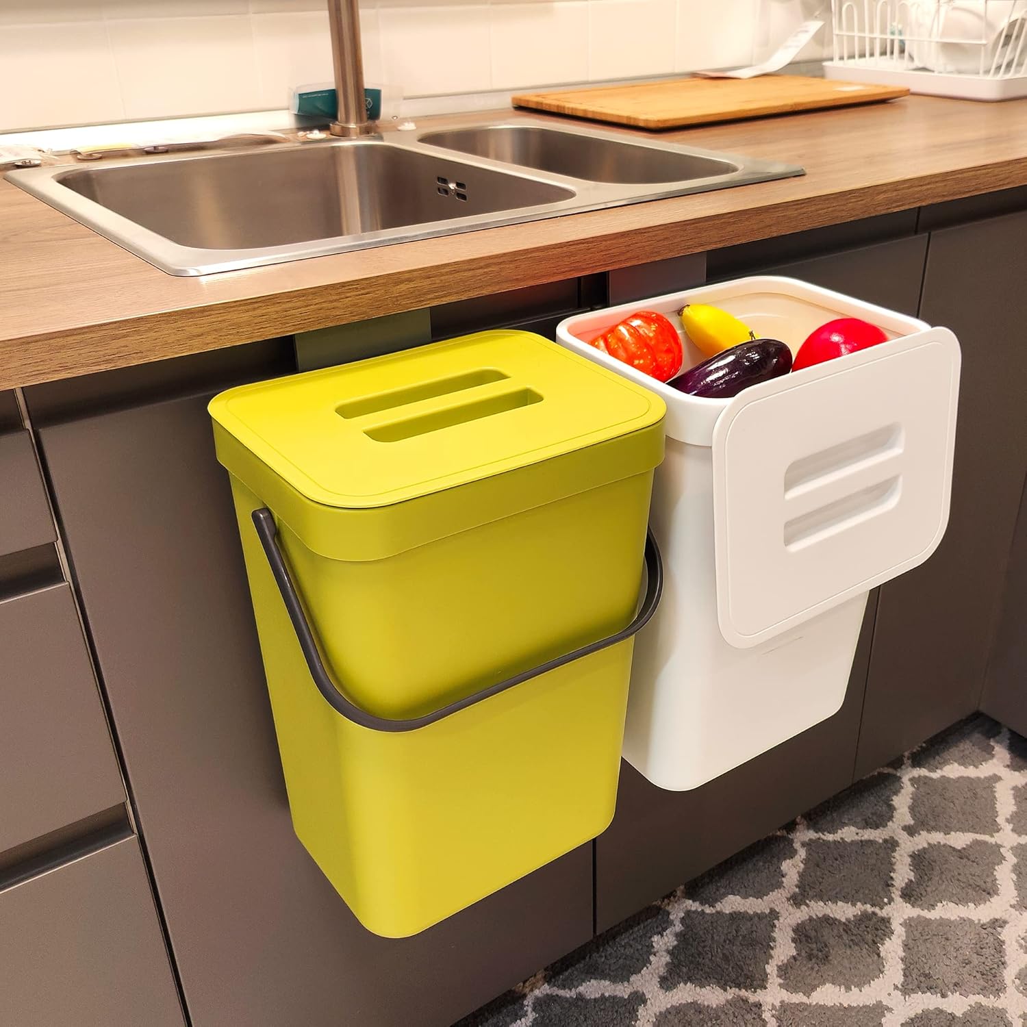stonespace Small Trash Can with Lid，Mountable Indoor Compost Bucket, Hanging Trash Can with Lid for