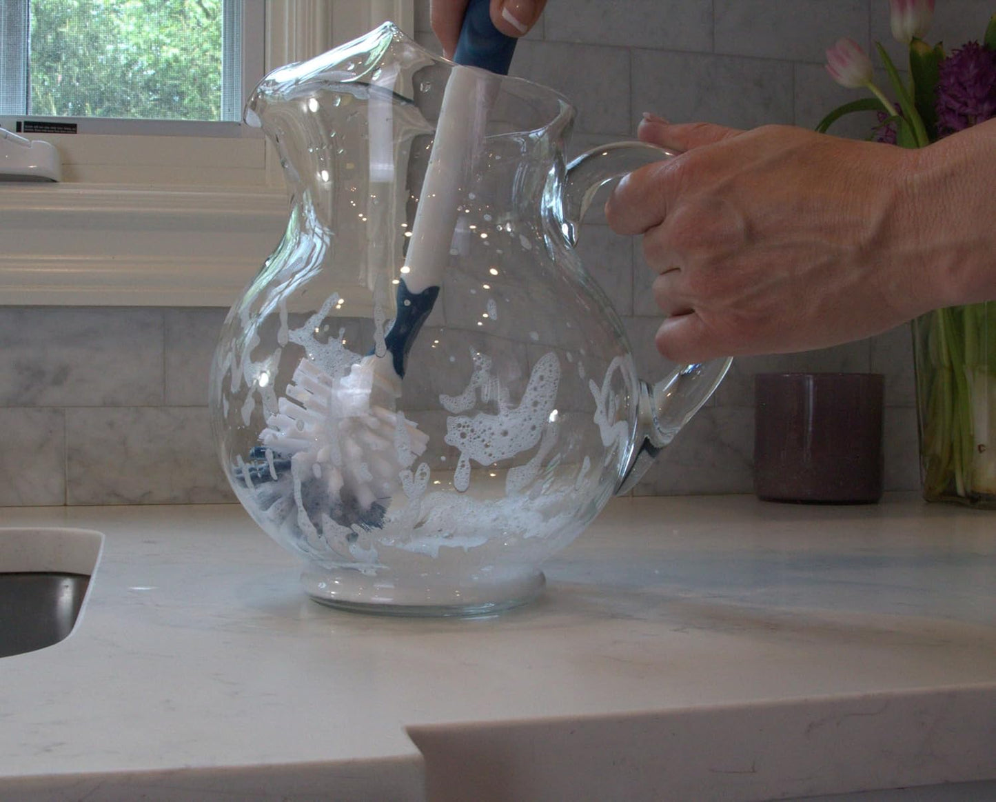 Unger 16” Flexible Glass and Bottle Scrub Brush, Extra-Long, Non-Scratch Cleaning Scrubber for