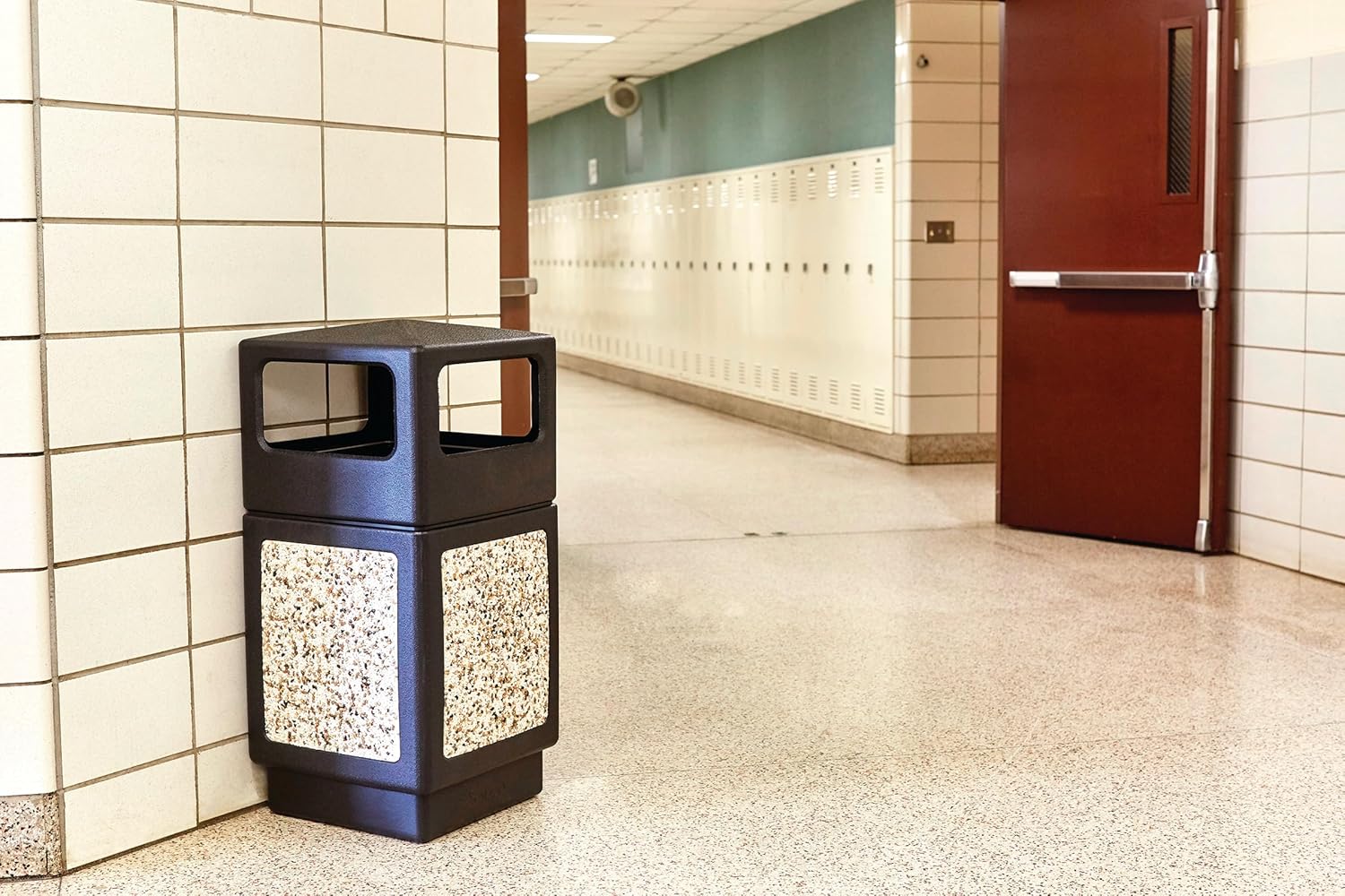 Safco Canmeleon Trash Can, 38 Gallons, Indoor and Outdoor Use, Durable & Weather-Resistant