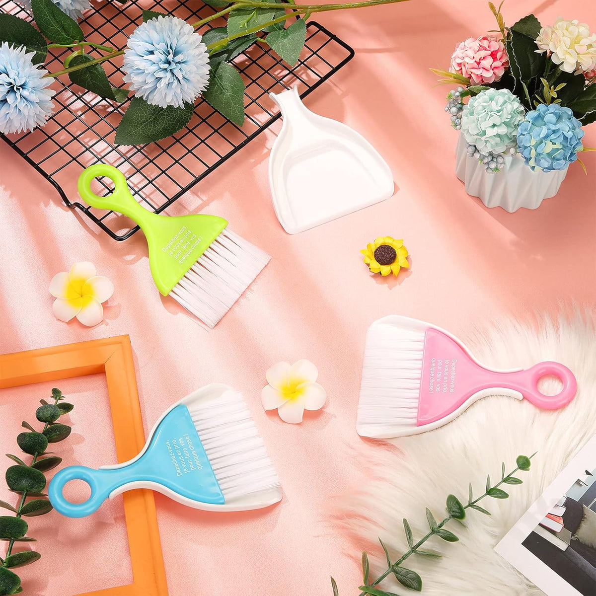 CHENGU 3 Pcs Mini Dustpan Set Brush for Table Whisk Brooms Small Dustpan Broom Set Mini Dust Pans