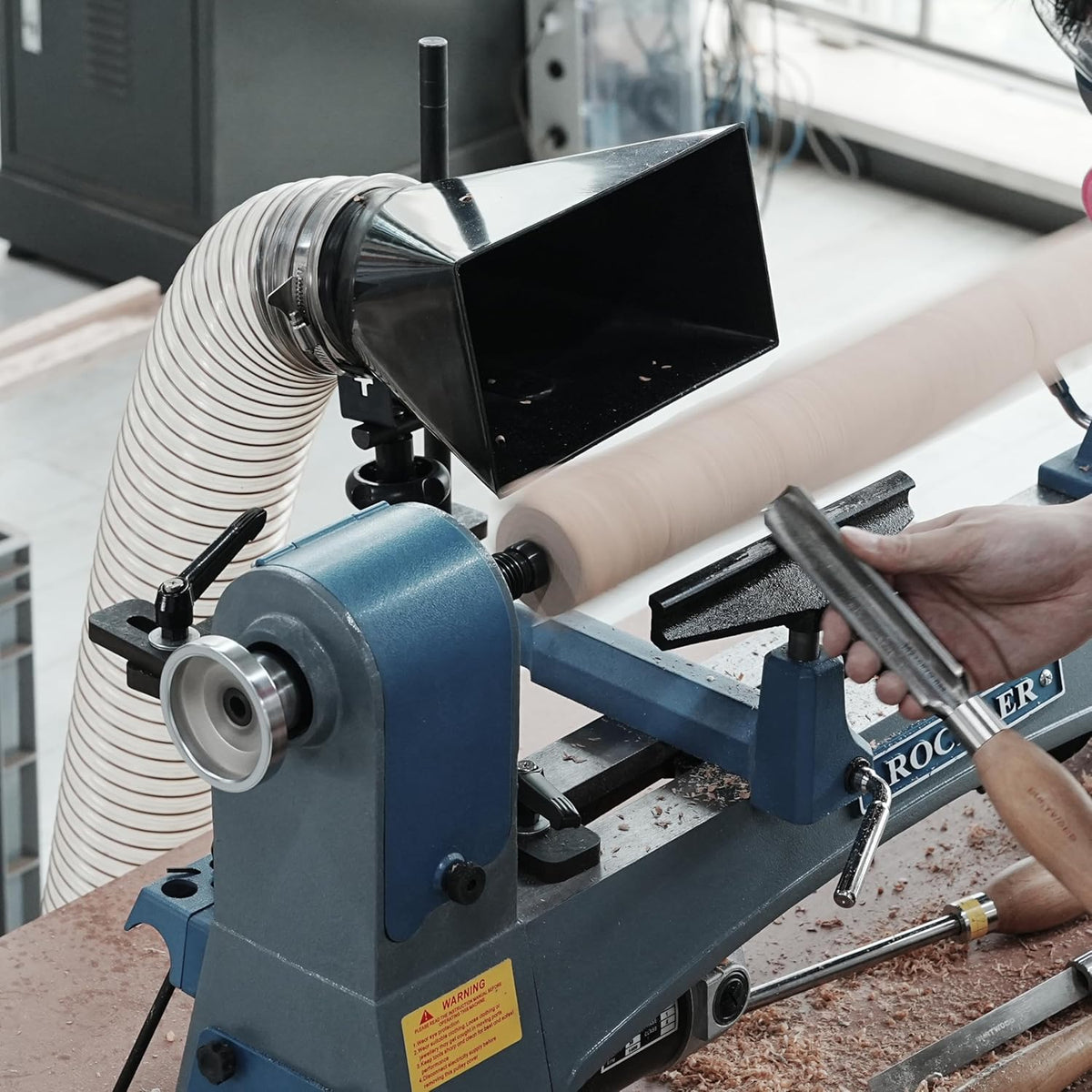 Woodturning Dust Hood Installed on Woodlathe for Effective Dust Extraction Collection, Wood lathe