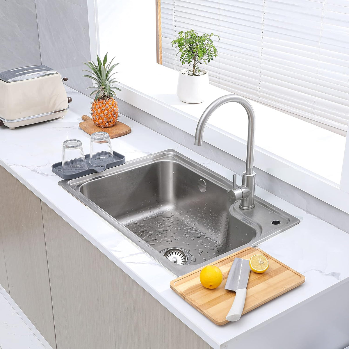 Silicone Bathroom Soap Dishes with Drain Spout-Bathroom and Kitchen Sink Organizer,Sponge