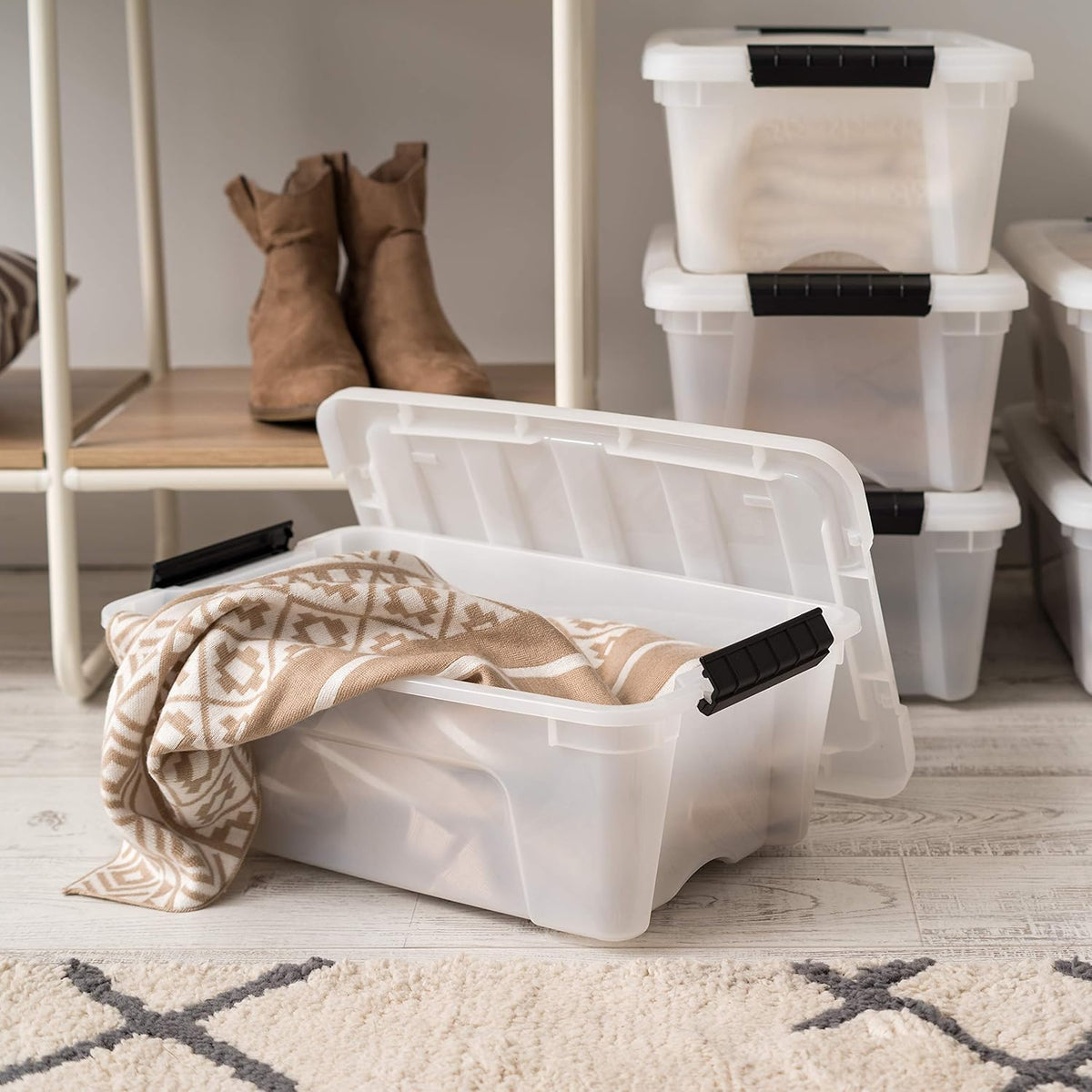 IRIS USA 13 Qt Stackable Plastic Storage Bins with Lids, 6 Pack - BPA-Free, Made in USA - Discreet
