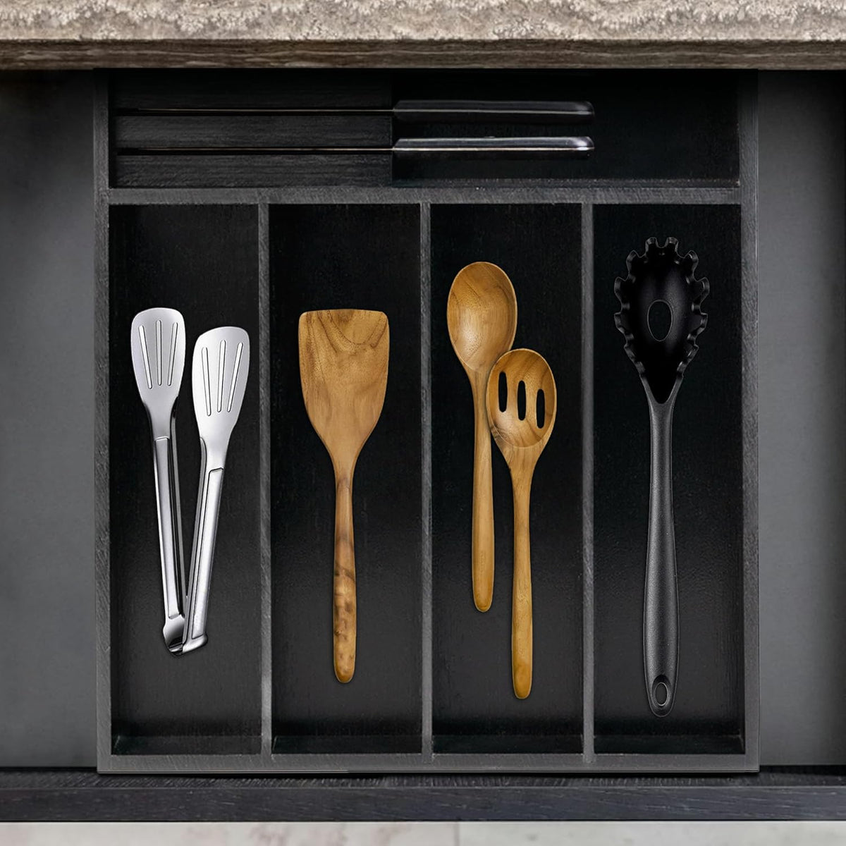 VaeFae Bamboo Silverware Organizer, Utensil Holder for Drawer, Wooden Cutlery Tray with Divider for