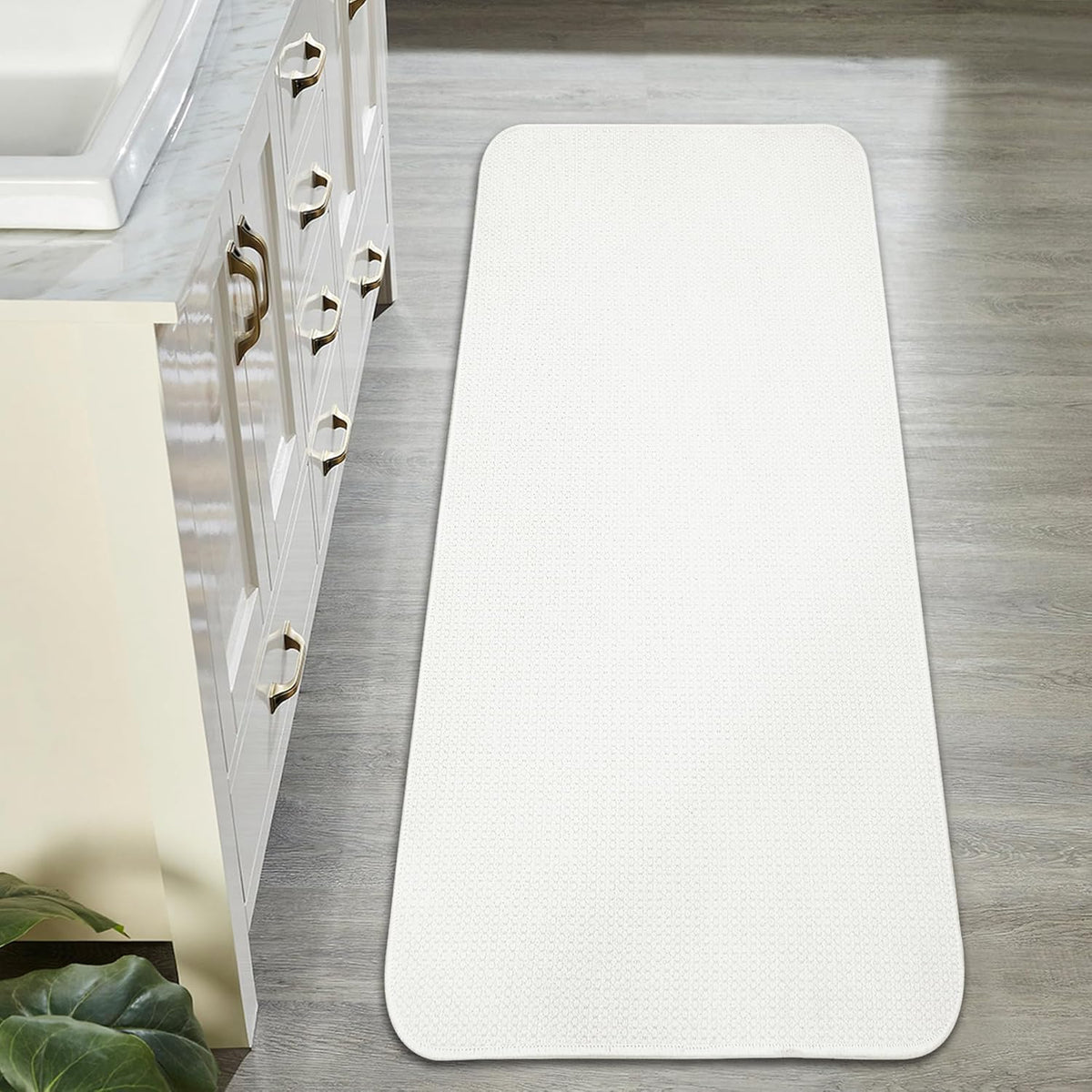 Bath Mat,Ultra Thin Bathroom Runner Rugs,Large Bath Mats for Bathroom,Quick Dry,Non-Slip,Machine