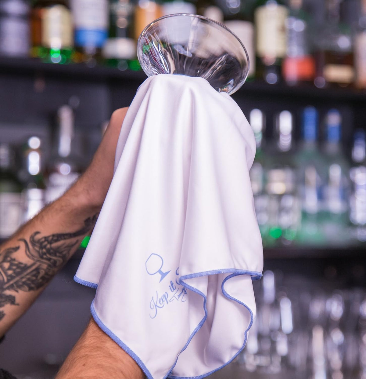 Trendy Bartender Toast to Perfection Microfiber Commercial Grade Glass Polishing Lint-Free Cloth