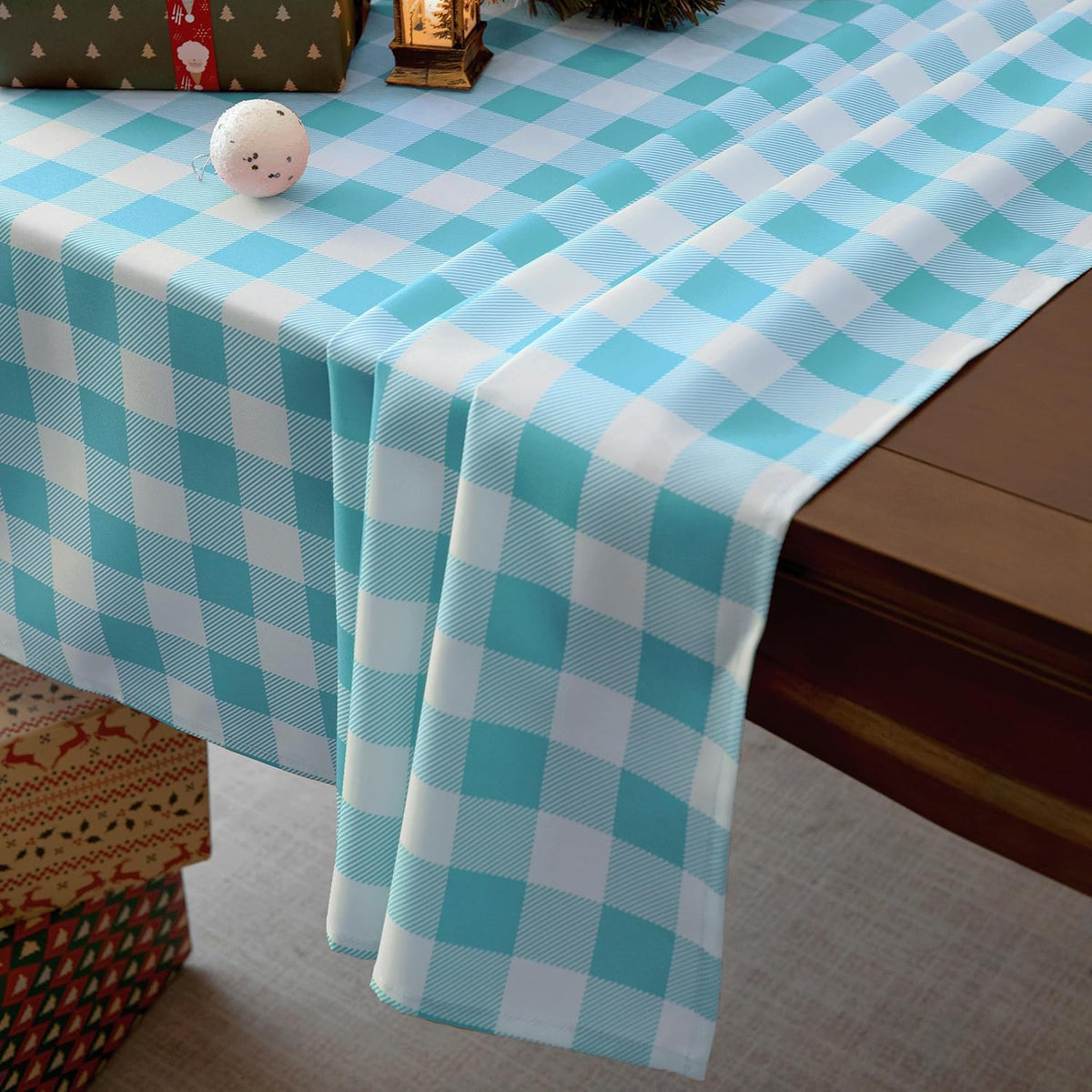 Classic Gingham Plaid Tablecloth Fabric - Rectangular 58x102 Inch Water Resistant Checked Table