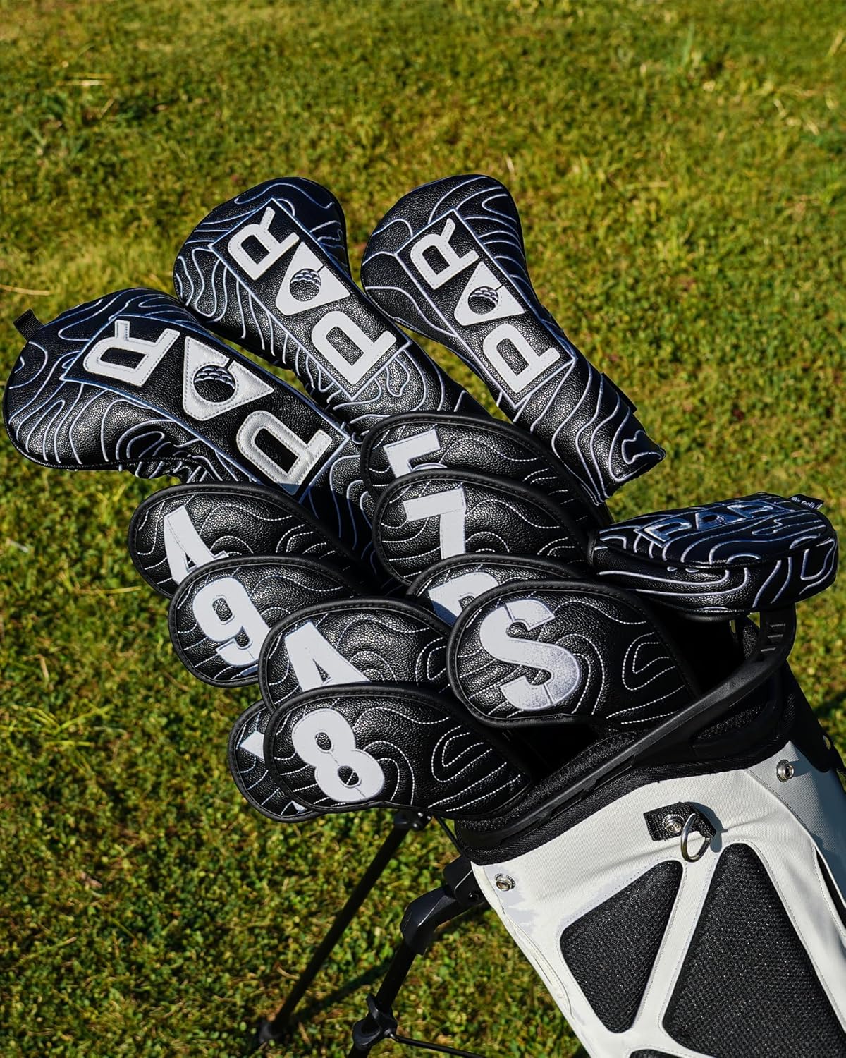 Big Teeth Golf Club Covers Full Set Driver Headcover Fairway Wood Hybrid Golf Club Iron Head