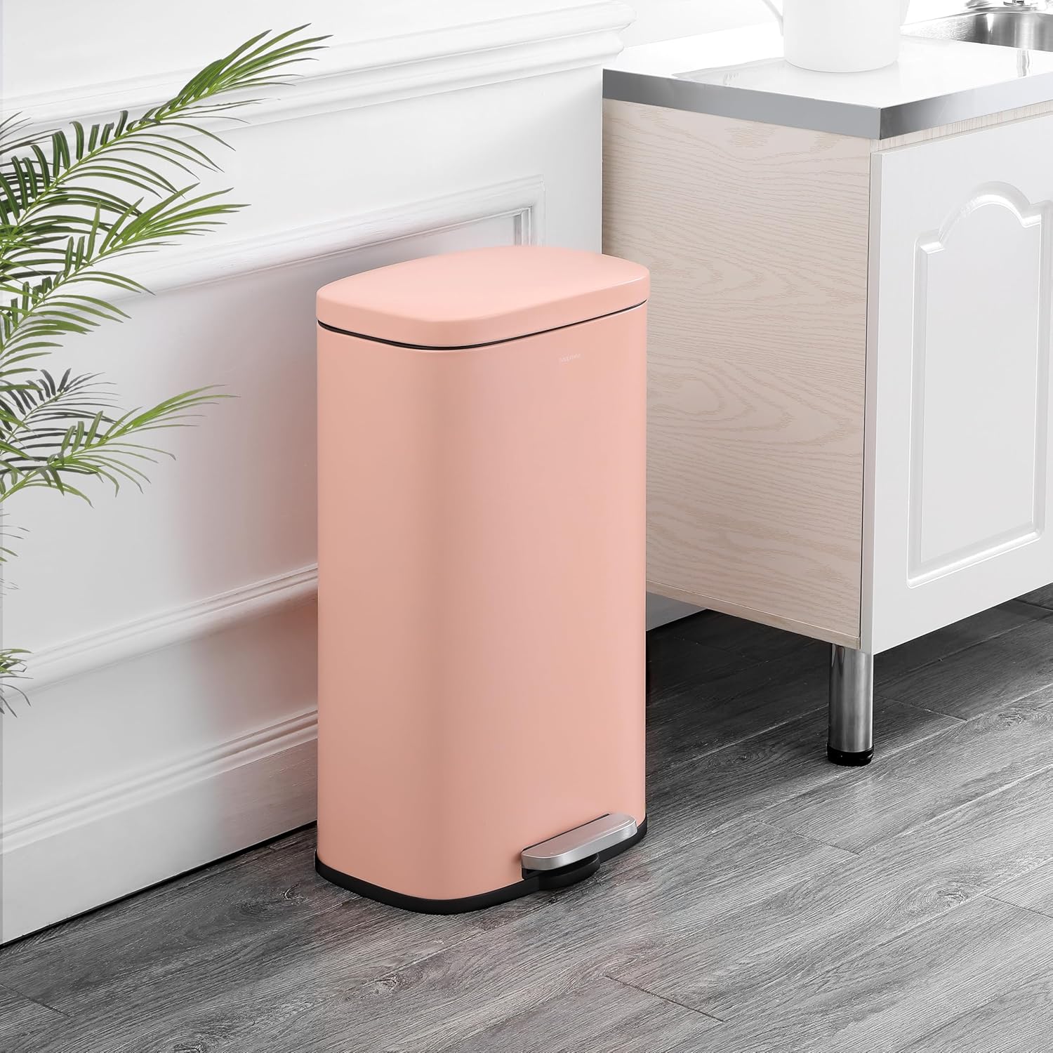 happimess HPM1011F Curtis 8-Gallon Step-Open Trash Can, Fingerprint Resistant, Modern, Minimalistic