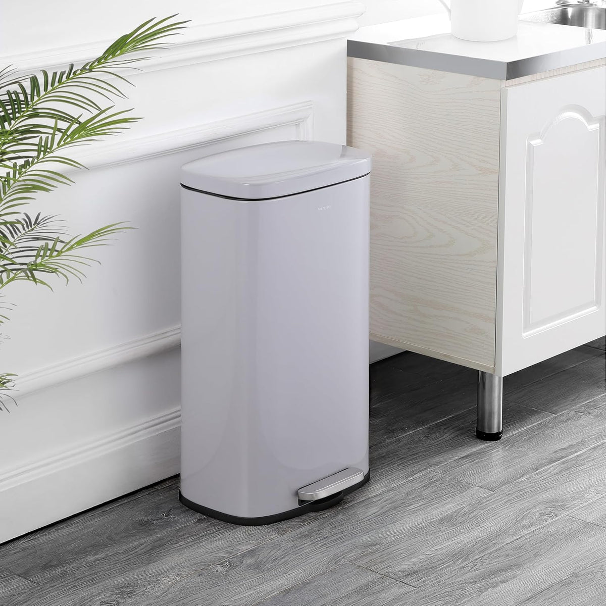 happimess HPM1011D Curtis 8-Gallon Step-Open Trash Can, Fingerprint Resistant, Modern, Minimalistic