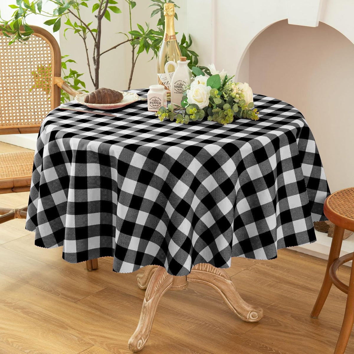 Waterproof Plaid Tablecloth Fabric - Round 25 Inch Classic Gingham Checker Table Cloth for