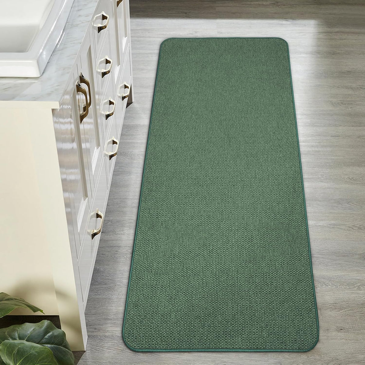Bath Mat,Ultra Thin Bathroom Runner Rugs,Large Bath Mats for Bathroom,Quick Dry,Non-Slip,Machine