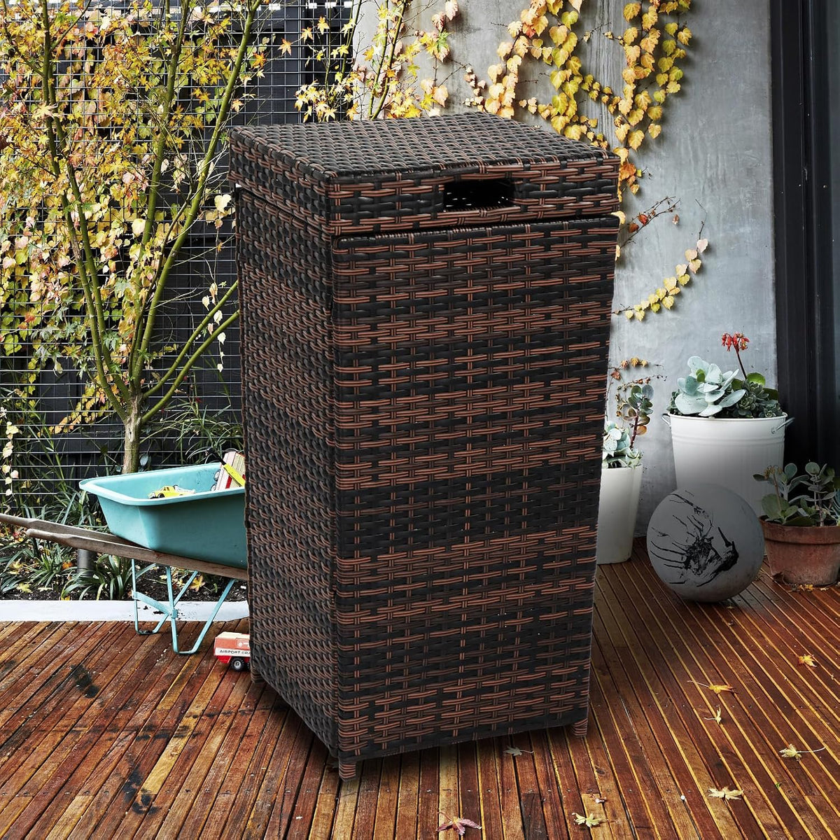 VINGLI Wicker Patio Trash Can, 27 Gallon Rattan Trash Can with Removable Lid, Outdoor Wicker Waste