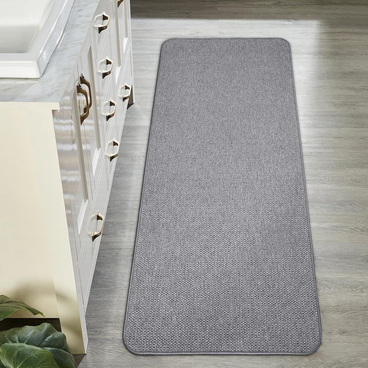 Bath Mat,Ultra Thin Bathroom Runner Rugs,Large Bath Mats for Bathroom,Quick Dry,Non-Slip,Machine
