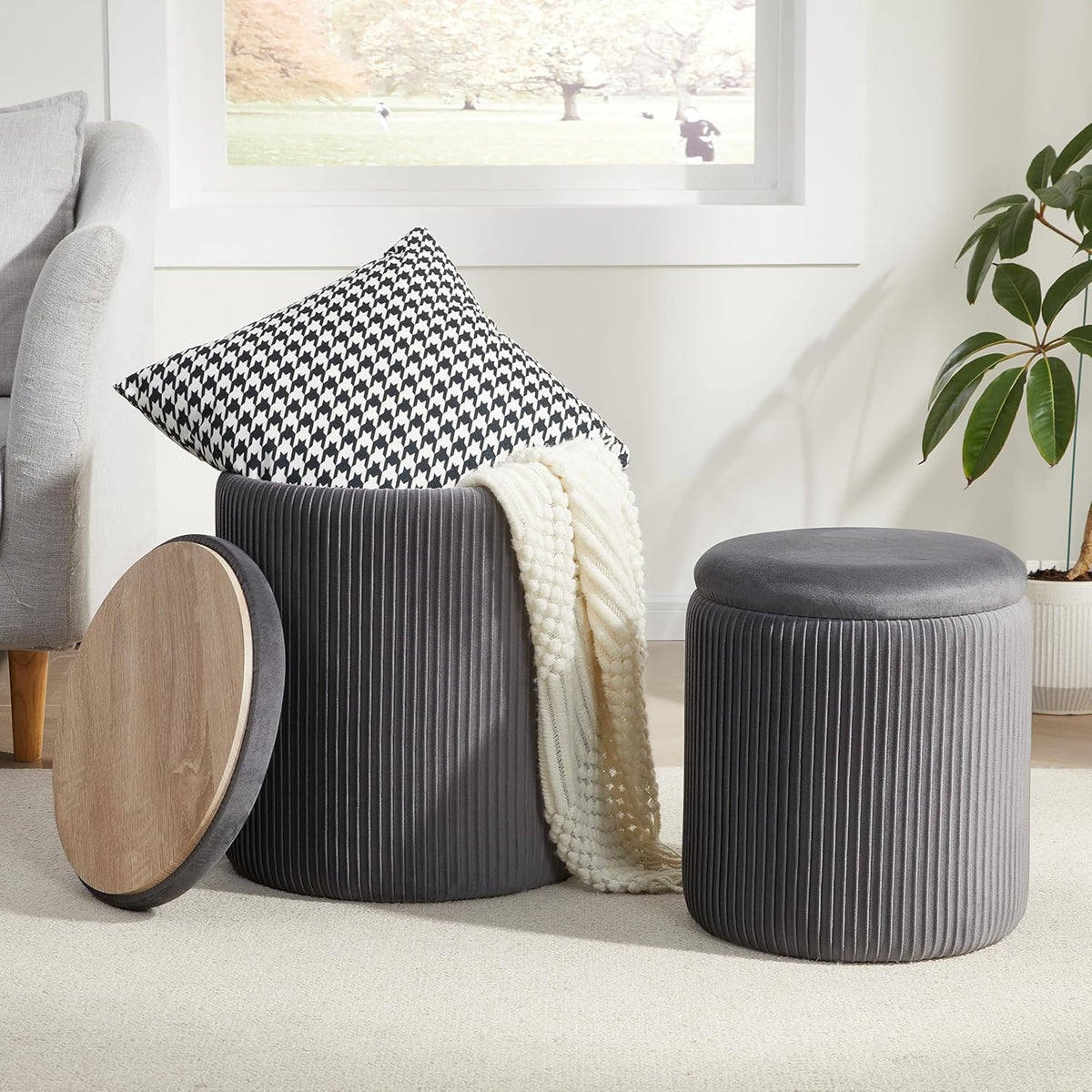 Royal Windsor Round Ottoman with Storage Set of 2,Vanity Stool with Storage for Bedroom, Ottoman
