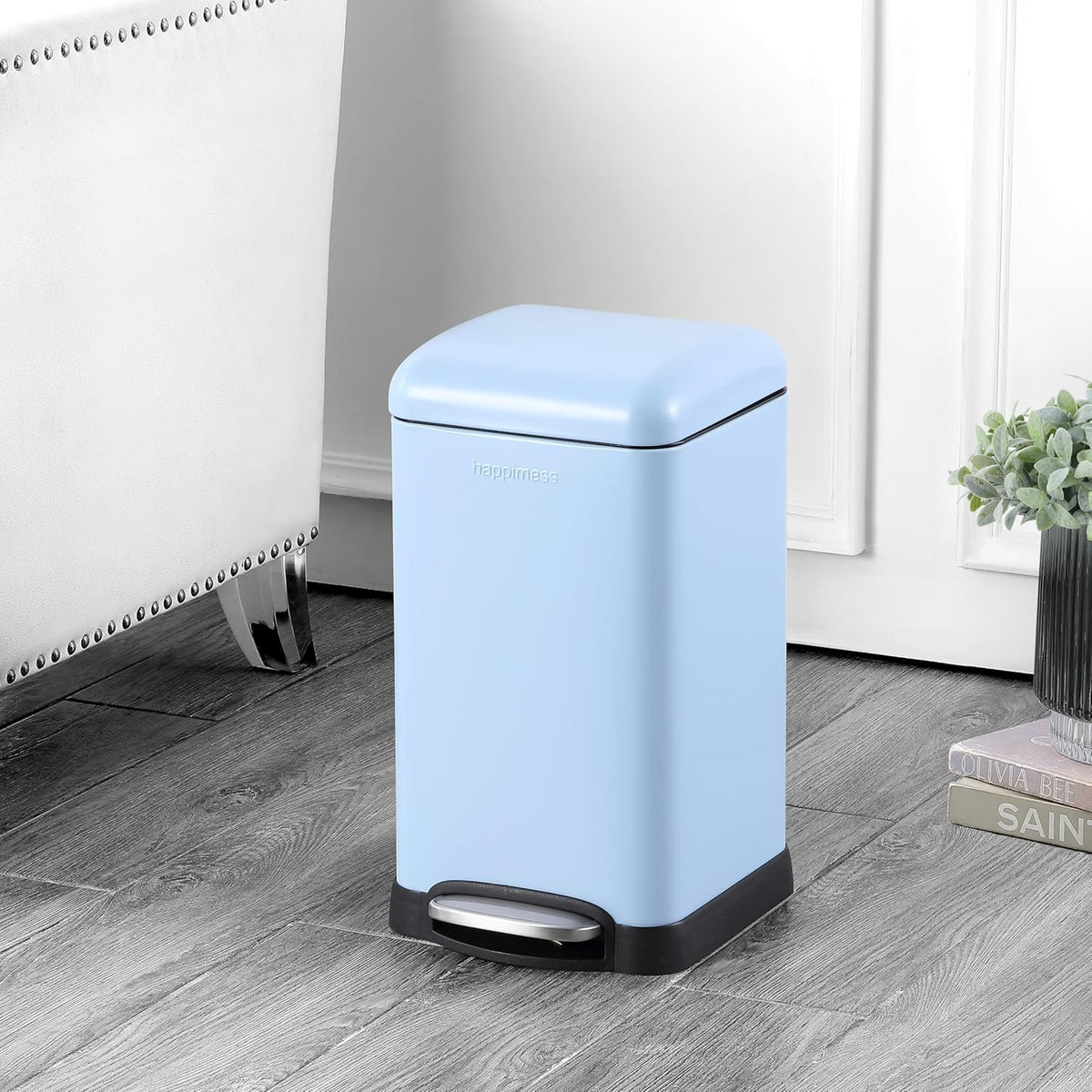 happimess HPM1012H Betty Retro Mini 3.2-Gallon Step-Open Trash Can, Fingerprint Resistant, Modern