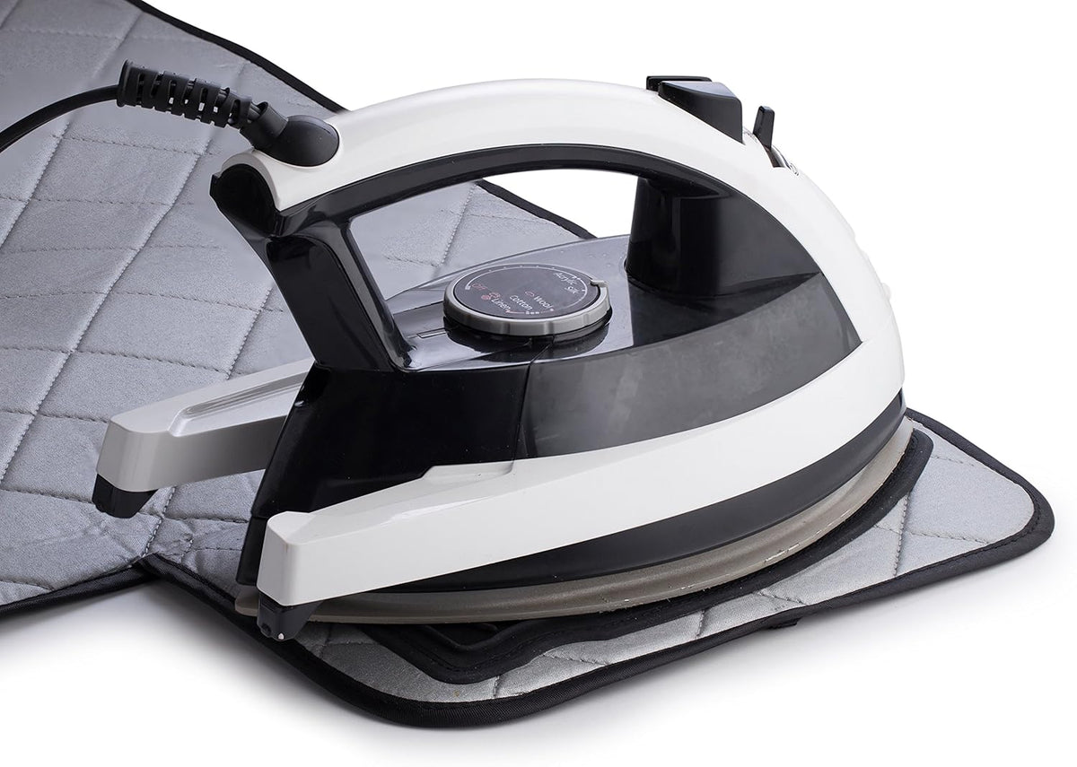 Handy Laundry Magnetic Ironing Mat, Change Any Flat Surface into an Ironing Board, Silicone Slip