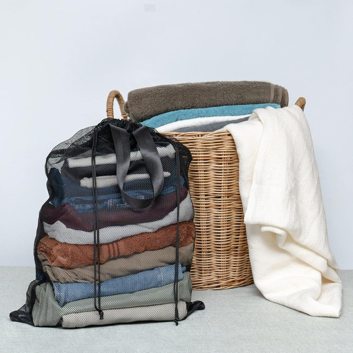 Mesh Laundry Bags with Handles & Double Drawstring Closure – Heavy Duty, Breathable 18 x 24 Inch