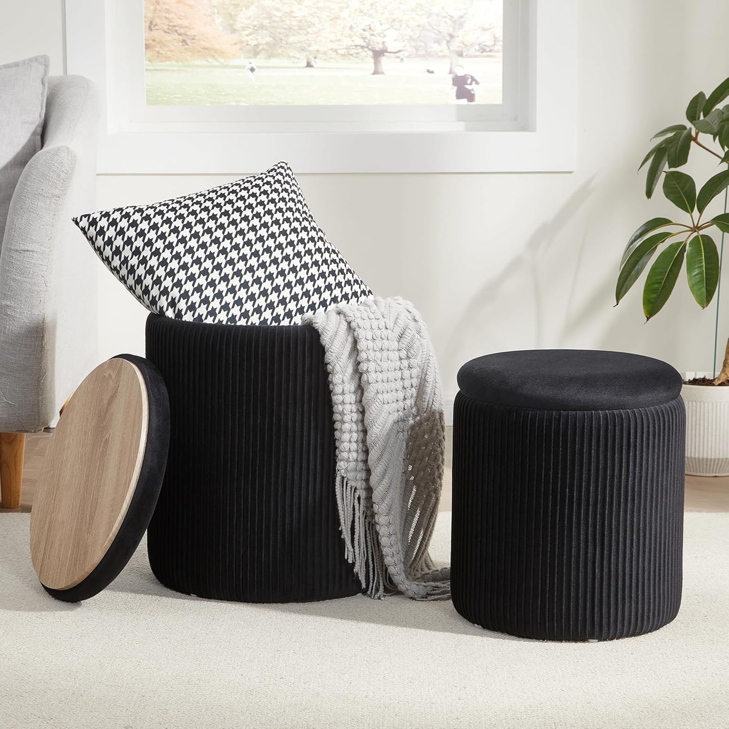 Royal Windsor Round Ottoman with Storage Set of 2,Vanity Stool with Storage for Bedroom, Ottoman